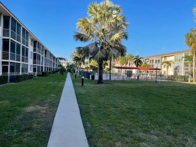Community gardens with a putting green.
