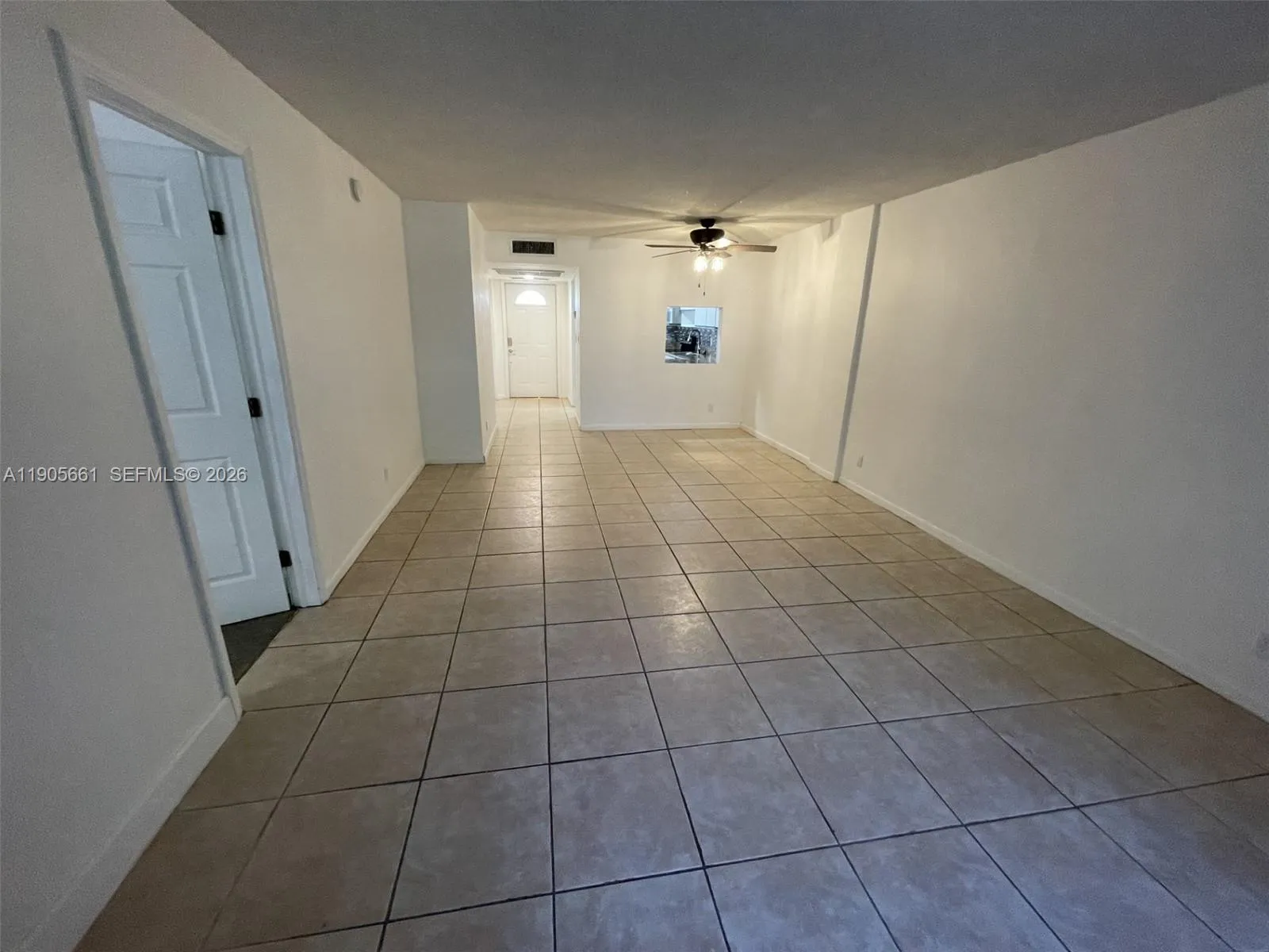 Living Room-Dinning Room (Front\'s View)