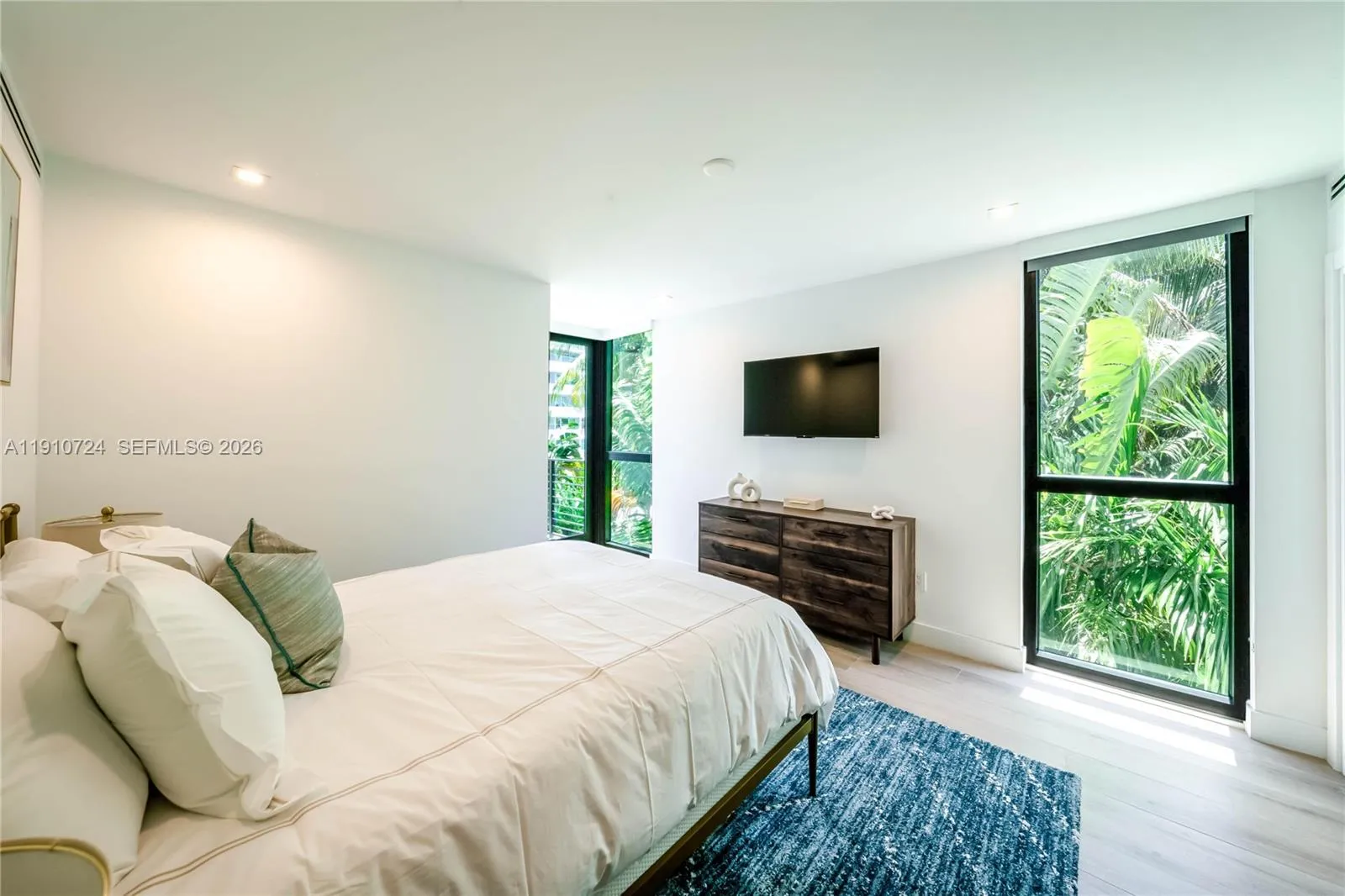 1930 Bay Dr 1, Miami Beach, Florida 33141, Miami Beach, Florida 33141, 3 Bedrooms Bedrooms, 4 Rooms Rooms,3 BathroomsBathrooms,Residential,For Sale,1930 Bay Dr 1, Miami Beach, Florida 33141,A11910724