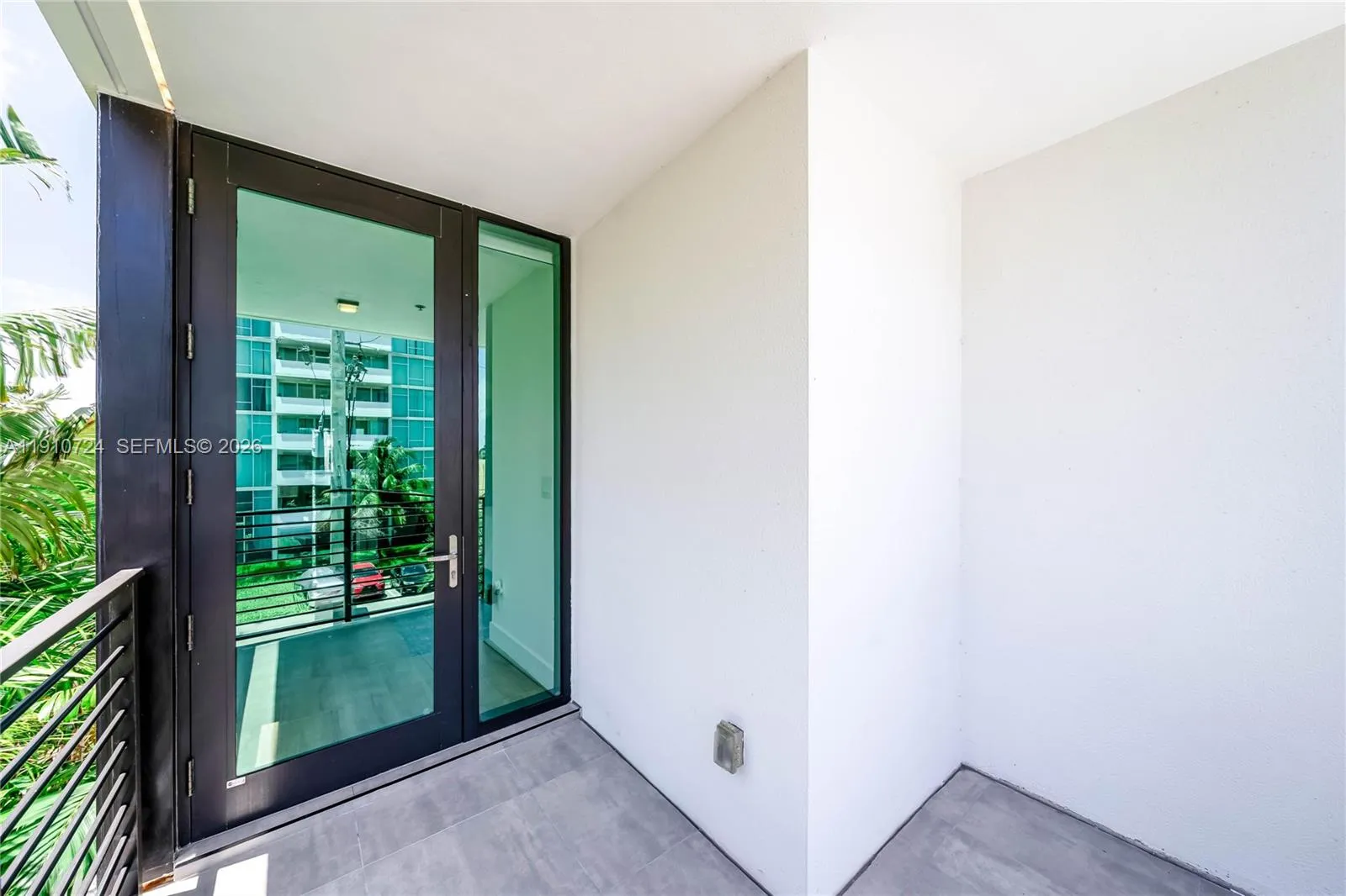 1930 Bay Dr 1, Miami Beach, Florida 33141, Miami Beach, Florida 33141, 3 Bedrooms Bedrooms, 4 Rooms Rooms,3 BathroomsBathrooms,Residential,For Sale,1930 Bay Dr 1, Miami Beach, Florida 33141,A11910724