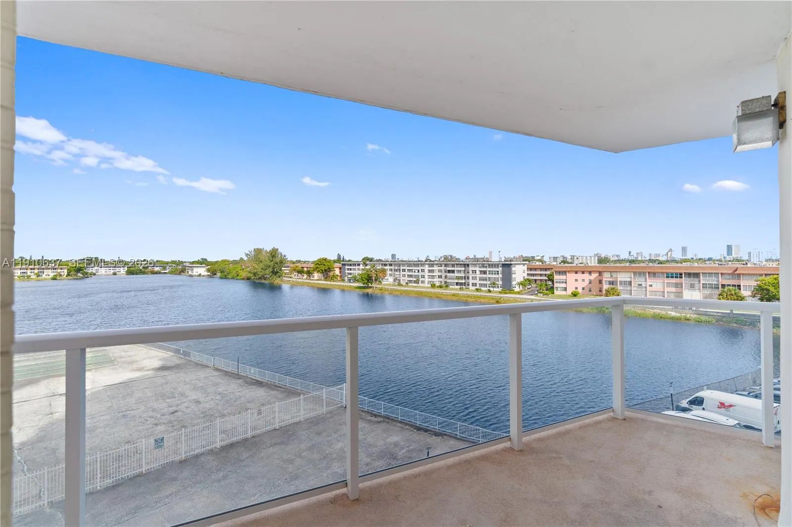 1351 Ne Miami Gardens Dr 406e, Miami, Florida 3317, Miami, Florida 33179, 2 Bedrooms Bedrooms, ,2 BathroomsBathrooms,Residential,For Sale,1351 Ne Miami Gardens Dr 406e, Miami, Florida 3317,A11910637