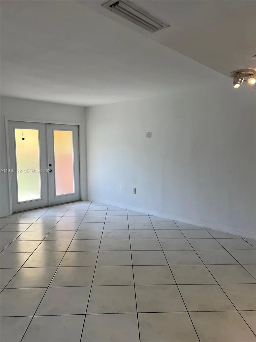 12605 Sw 91st St 103, Miami, Florida 33186, Miami, Florida 33186, 2 Bedrooms Bedrooms, ,2 BathroomsBathrooms,Residential,For Sale,12605 Sw 91st St 103, Miami, Florida 33186,A11910822