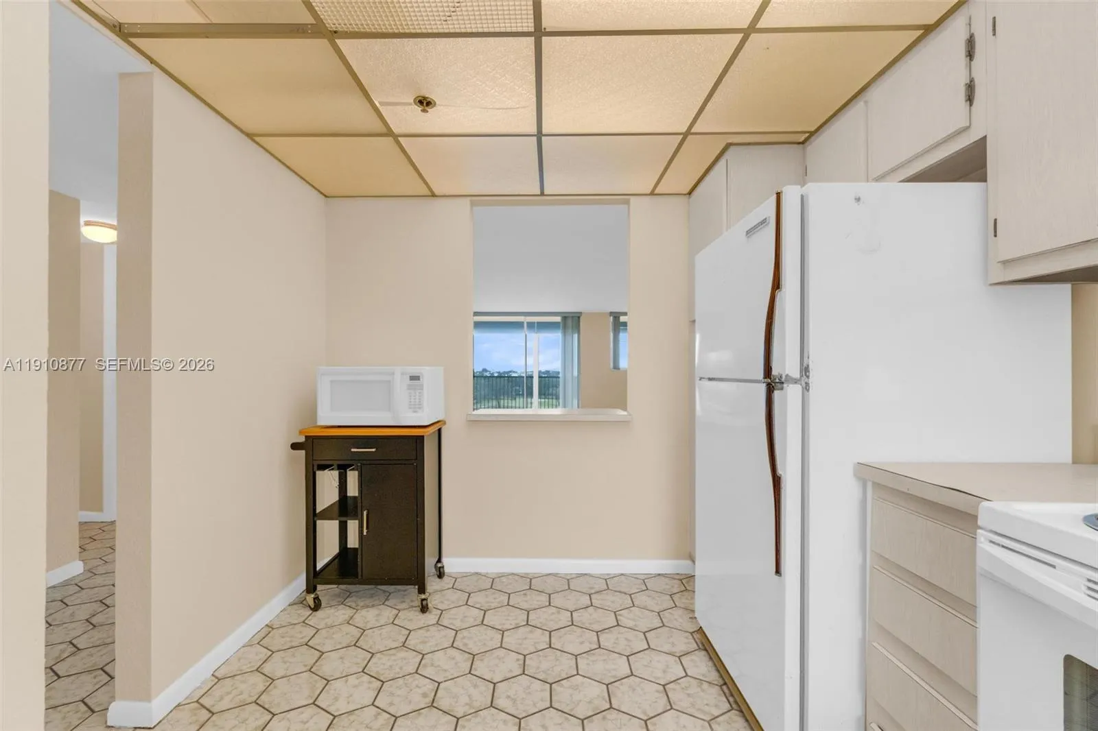 3100 W Rolling Hills Cir 707, Davie, Florida 33328, Davie, Florida 33328, 2 Bedrooms Bedrooms, ,2 BathroomsBathrooms,Residential,For Sale,3100 W Rolling Hills Cir 707, Davie, Florida 33328,A11910877