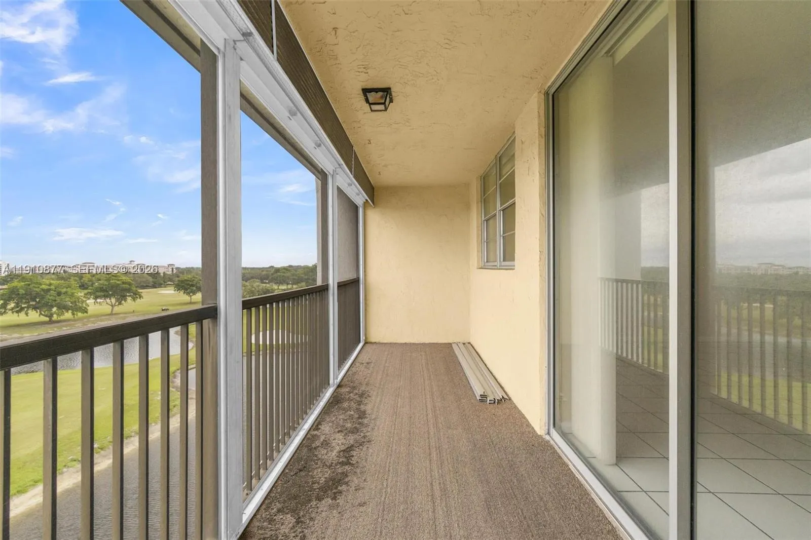 3100 W Rolling Hills Cir 707, Davie, Florida 33328, Davie, Florida 33328, 2 Bedrooms Bedrooms, ,2 BathroomsBathrooms,Residential,For Sale,3100 W Rolling Hills Cir 707, Davie, Florida 33328,A11910877