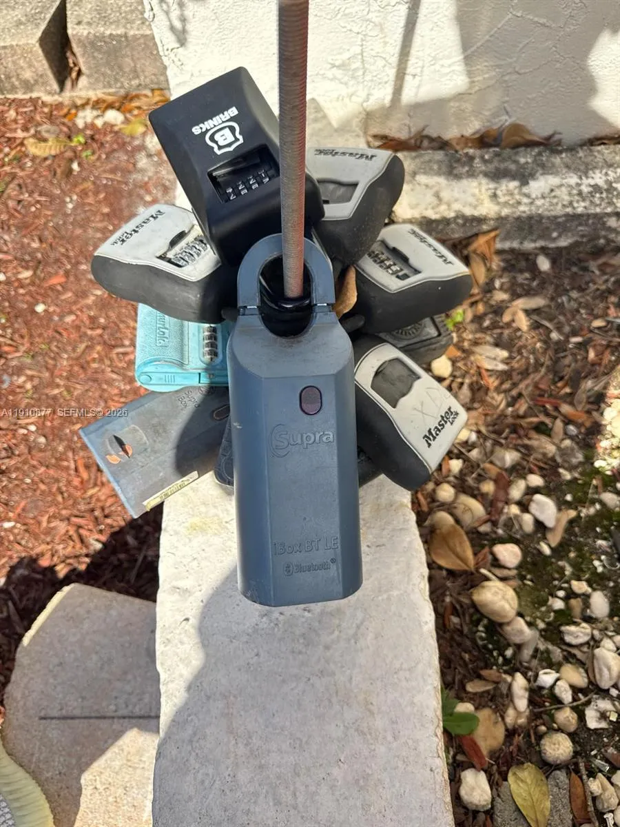 3100 W Rolling Hills Cir 707, Davie, Florida 33328, Davie, Florida 33328, 2 Bedrooms Bedrooms, ,2 BathroomsBathrooms,Residential,For Sale,3100 W Rolling Hills Cir 707, Davie, Florida 33328,A11910877