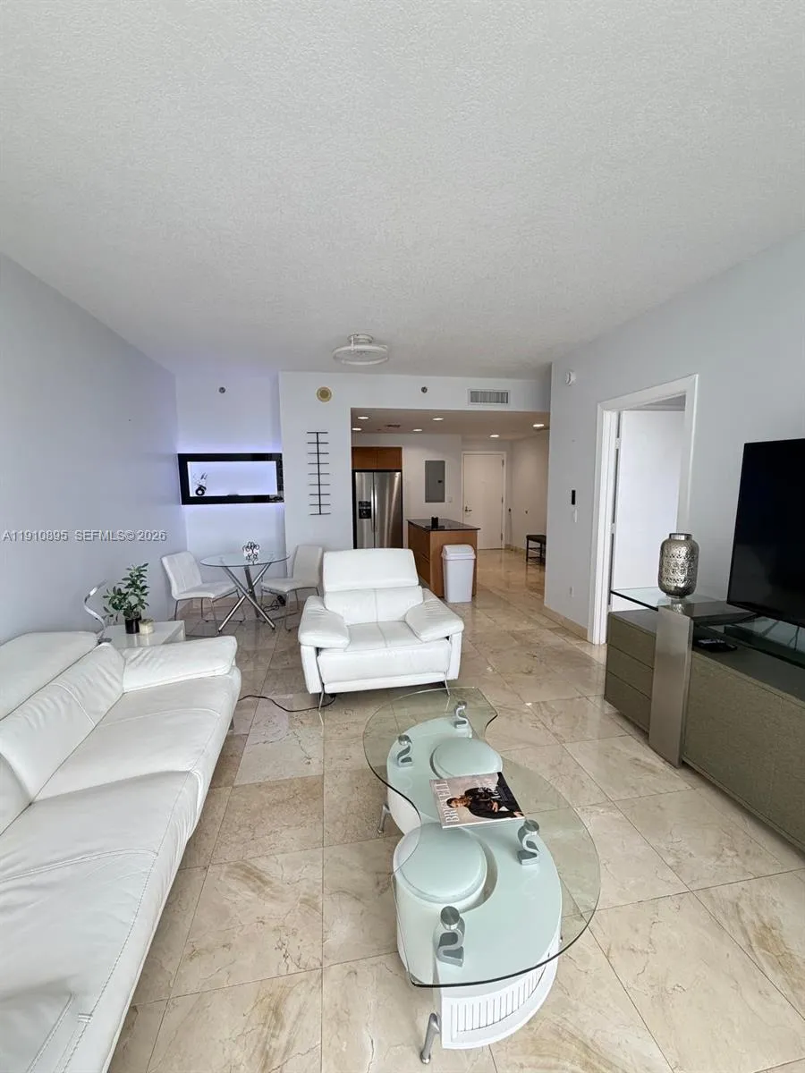 1050 Brickell Ave 1904, Miami, Florida 33131, Miami, Florida 33131, 1 Bedroom Bedrooms, ,1 BathroomBathrooms,Residential,For Sale,1050 Brickell Ave 1904, Miami, Florida 33131,A11910895