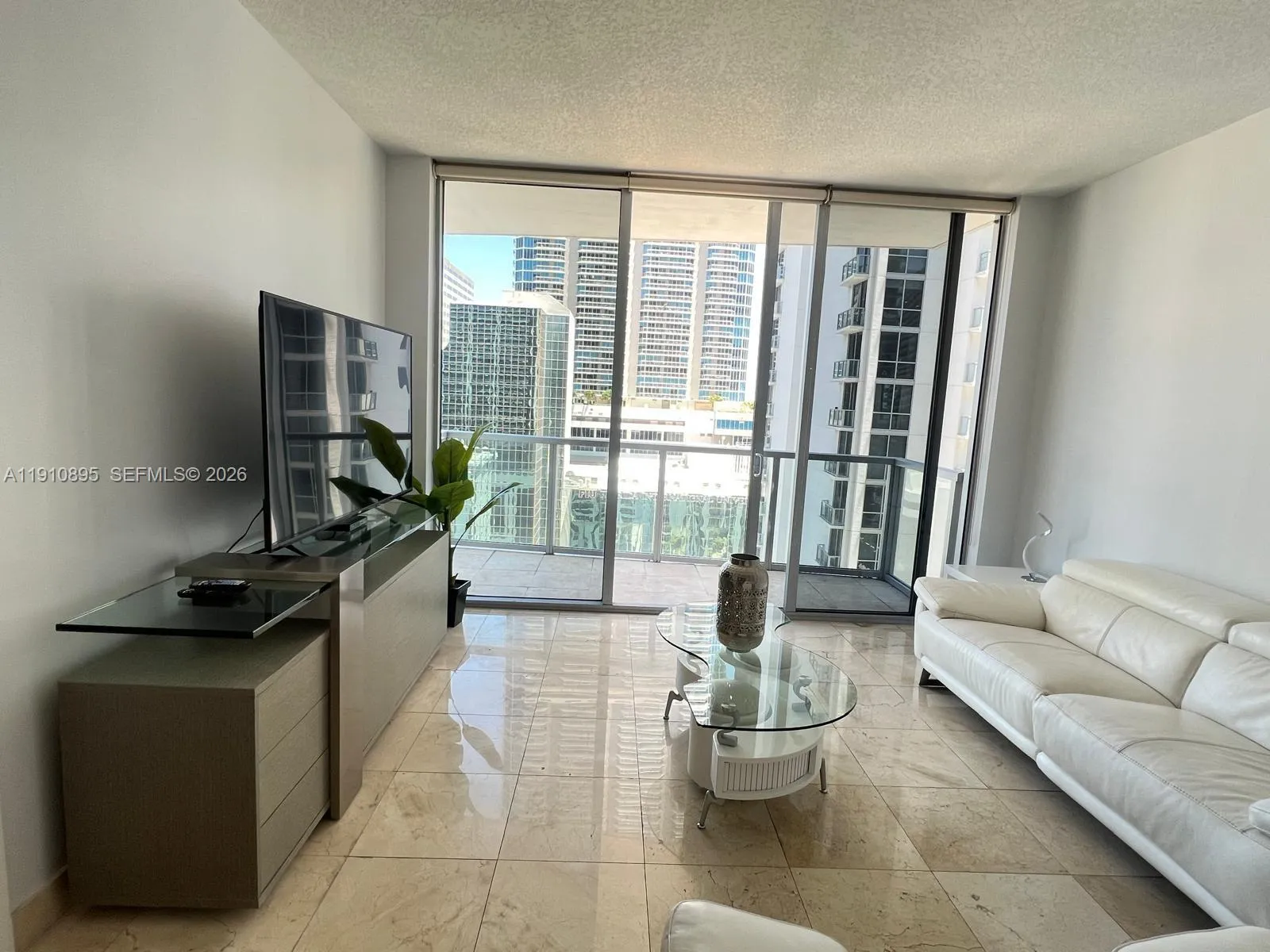 1050 Brickell Ave 1904, Miami, Florida 33131, Miami, Florida 33131, 1 Bedroom Bedrooms, ,1 BathroomBathrooms,Residential,For Sale,1050 Brickell Ave 1904, Miami, Florida 33131,A11910895