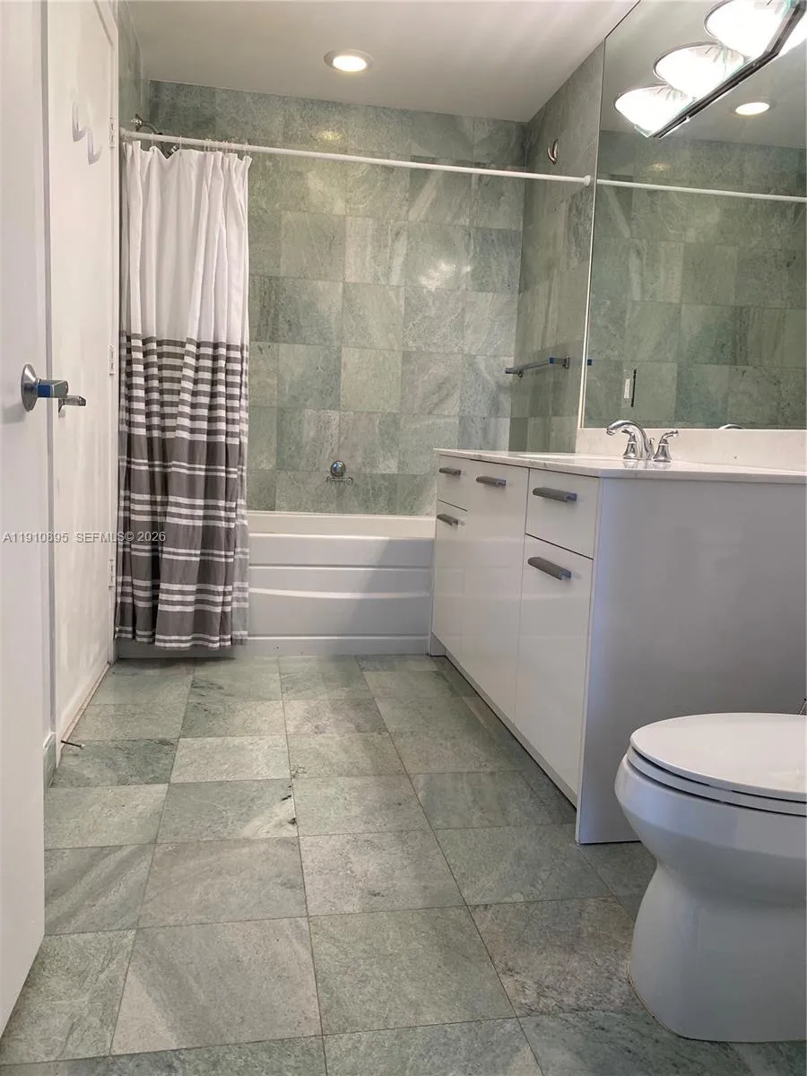 1050 Brickell Ave 1904, Miami, Florida 33131, Miami, Florida 33131, 1 Bedroom Bedrooms, ,1 BathroomBathrooms,Residential,For Sale,1050 Brickell Ave 1904, Miami, Florida 33131,A11910895