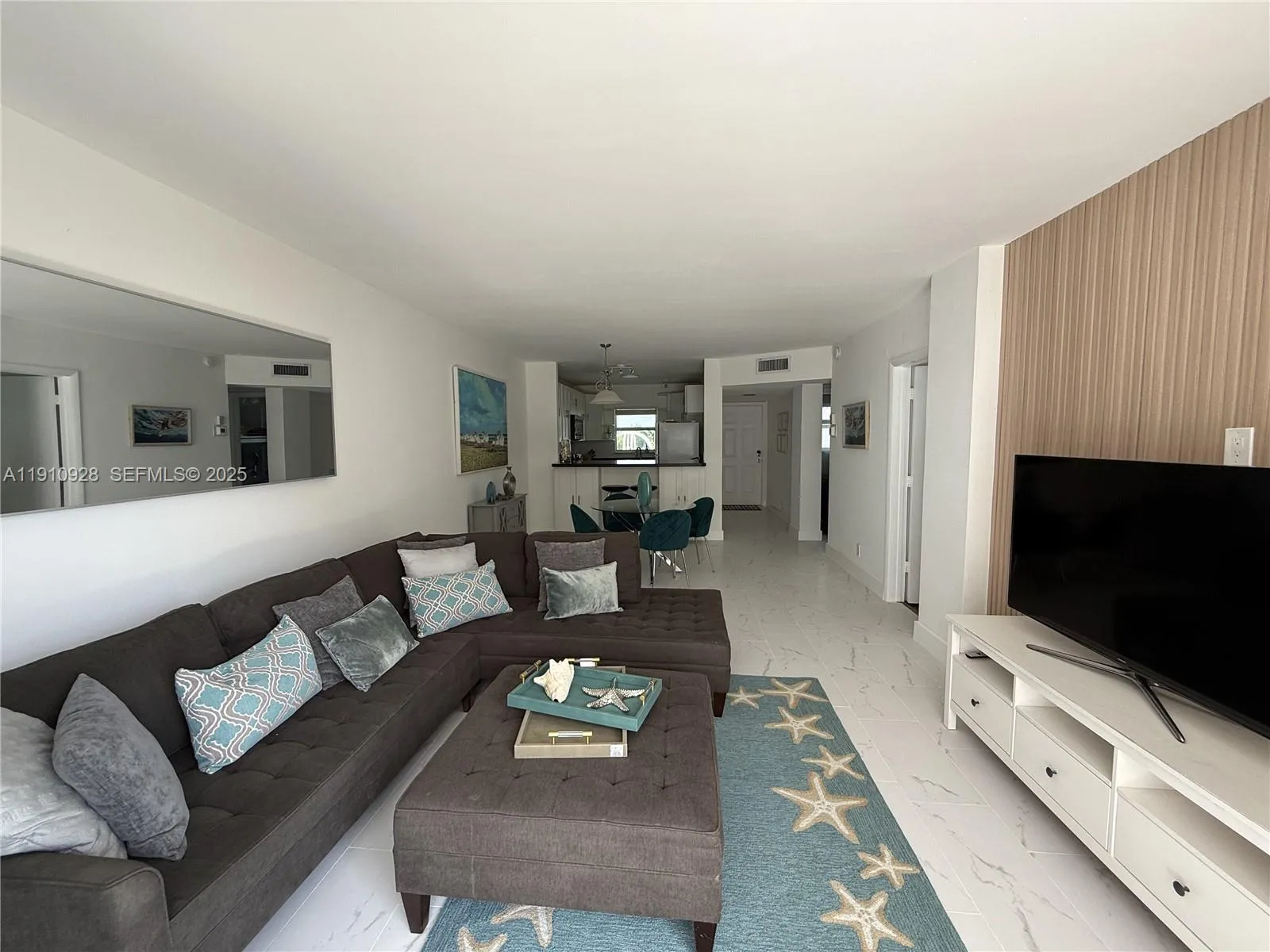 1750 S Ocean Blvd 404e, Lauderdale By The Sea, Flo, Lauderdale By The Sea, Florida 33062, 2 Bedrooms Bedrooms, ,2 BathroomsBathrooms,Residential Lease,For Rent,1750 S Ocean Blvd 404e, Lauderdale By The Sea, Flo,A11910928