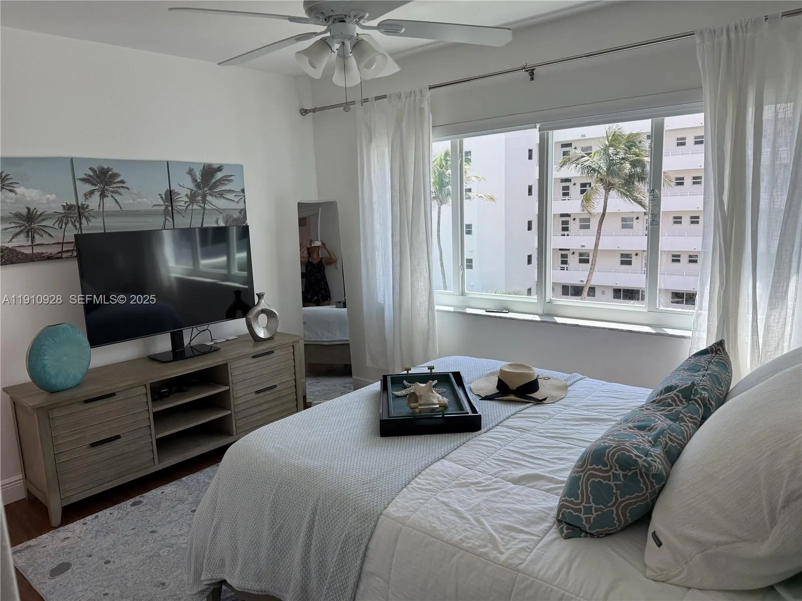 1750 S Ocean Blvd 404e, Lauderdale By The Sea, Flo, Lauderdale By The Sea, Florida 33062, 2 Bedrooms Bedrooms, ,2 BathroomsBathrooms,Residential Lease,For Rent,1750 S Ocean Blvd 404e, Lauderdale By The Sea, Flo,A11910928