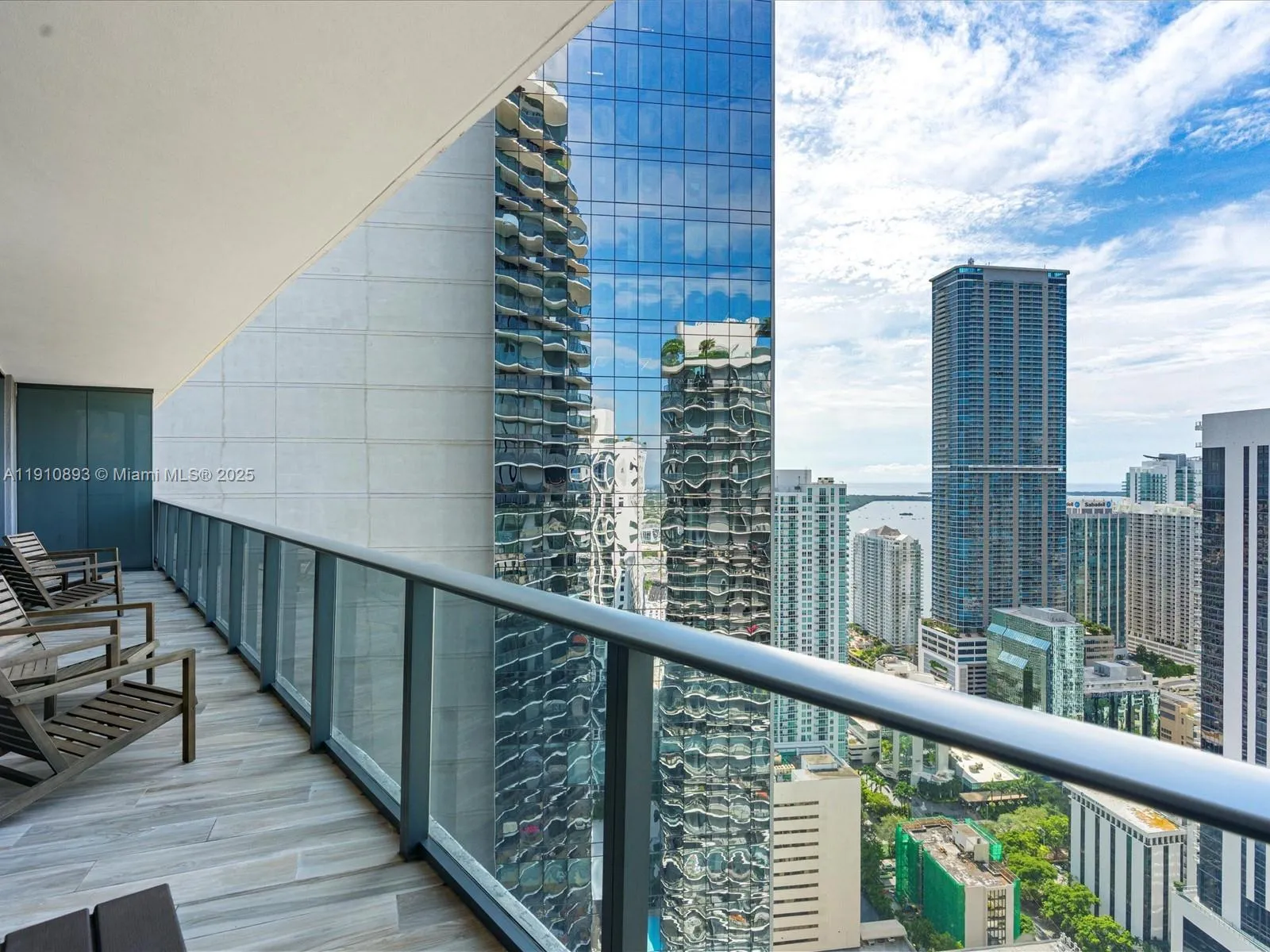 801 S Miami Ave 4402, Miami, Florida 33130, Miami, Florida 33130, 2 Bedrooms Bedrooms, ,2 BathroomsBathrooms,Residential Lease,For Rent,801 S Miami Ave 4402, Miami, Florida 33130,A11910893