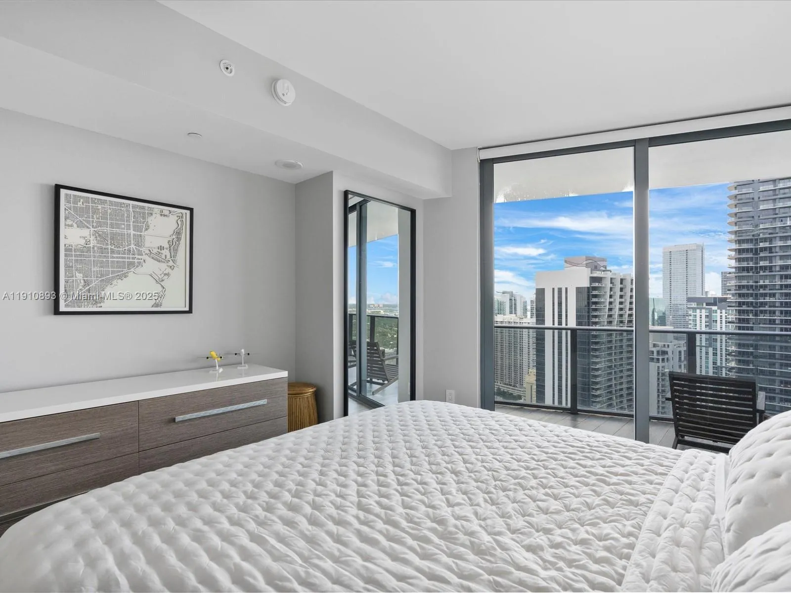 801 S Miami Ave 4402, Miami, Florida 33130, Miami, Florida 33130, 2 Bedrooms Bedrooms, ,2 BathroomsBathrooms,Residential Lease,For Rent,801 S Miami Ave 4402, Miami, Florida 33130,A11910893