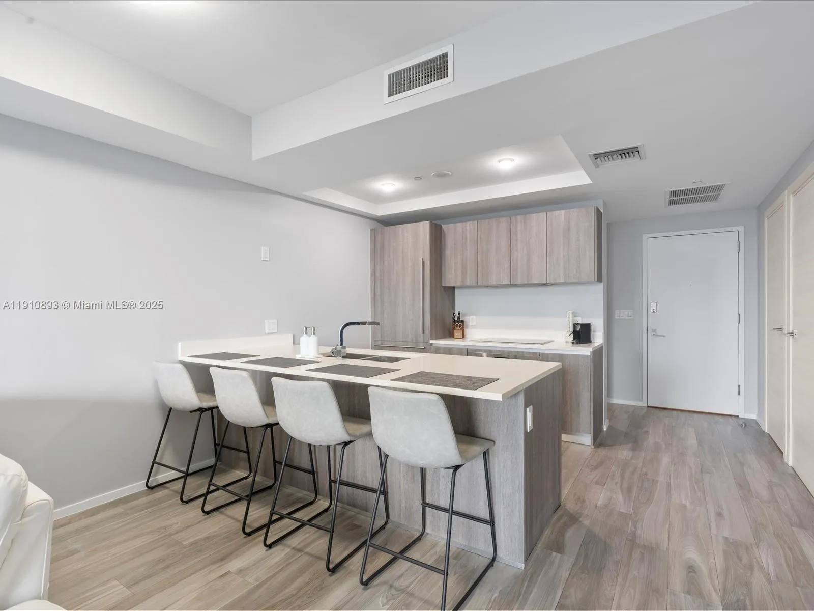 801 S Miami Ave 4402, Miami, Florida 33130, Miami, Florida 33130, 2 Bedrooms Bedrooms, ,2 BathroomsBathrooms,Residential Lease,For Rent,801 S Miami Ave 4402, Miami, Florida 33130,A11910893