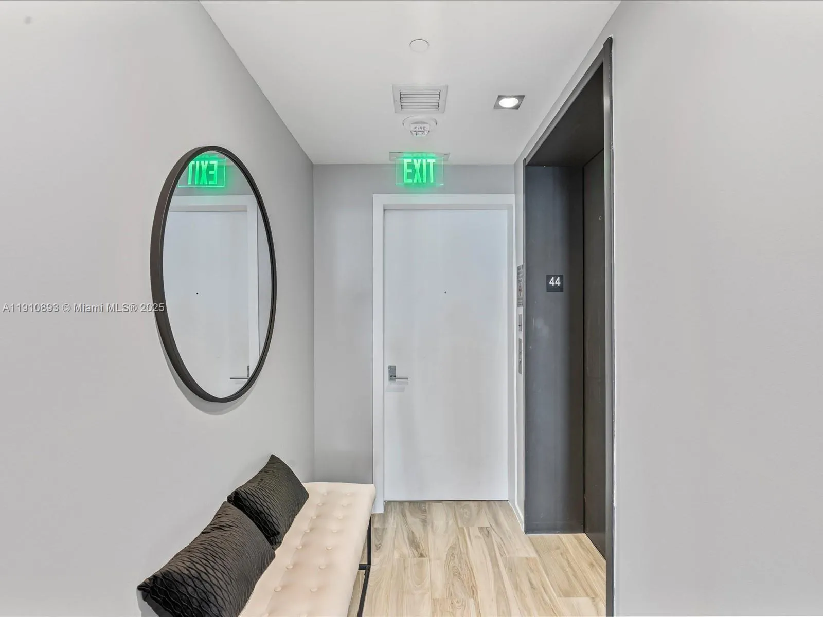 801 S Miami Ave 4402, Miami, Florida 33130, Miami, Florida 33130, 2 Bedrooms Bedrooms, ,2 BathroomsBathrooms,Residential Lease,For Rent,801 S Miami Ave 4402, Miami, Florida 33130,A11910893