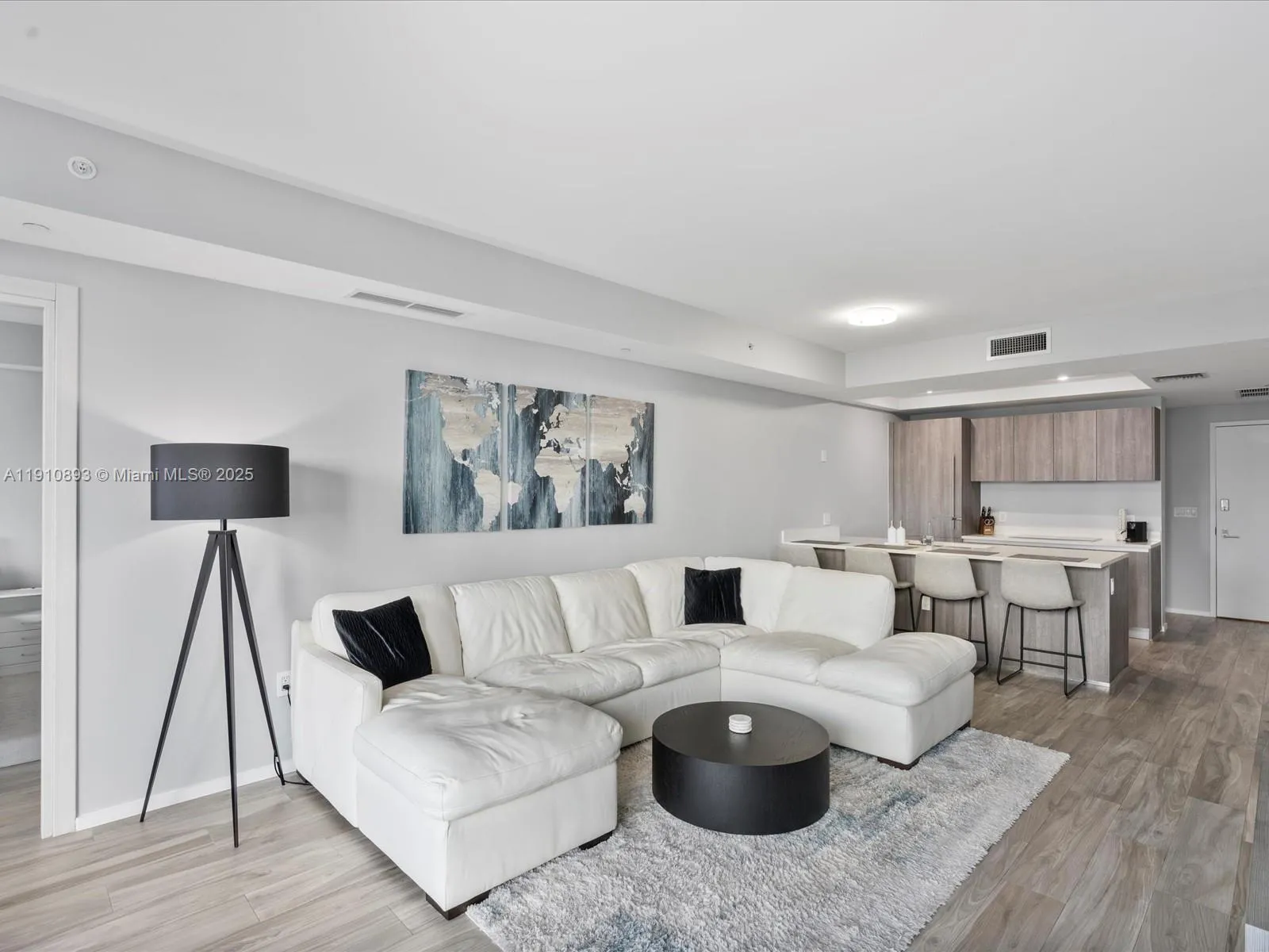 801 S Miami Ave 4402, Miami, Florida 33130, Miami, Florida 33130, 2 Bedrooms Bedrooms, ,2 BathroomsBathrooms,Residential Lease,For Rent,801 S Miami Ave 4402, Miami, Florida 33130,A11910893