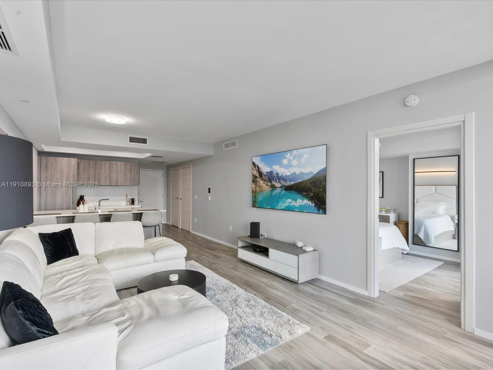 801 S Miami Ave 4402, Miami, Florida 33130, Miami, Florida 33130, 2 Bedrooms Bedrooms, ,2 BathroomsBathrooms,Residential Lease,For Rent,801 S Miami Ave 4402, Miami, Florida 33130,A11910893