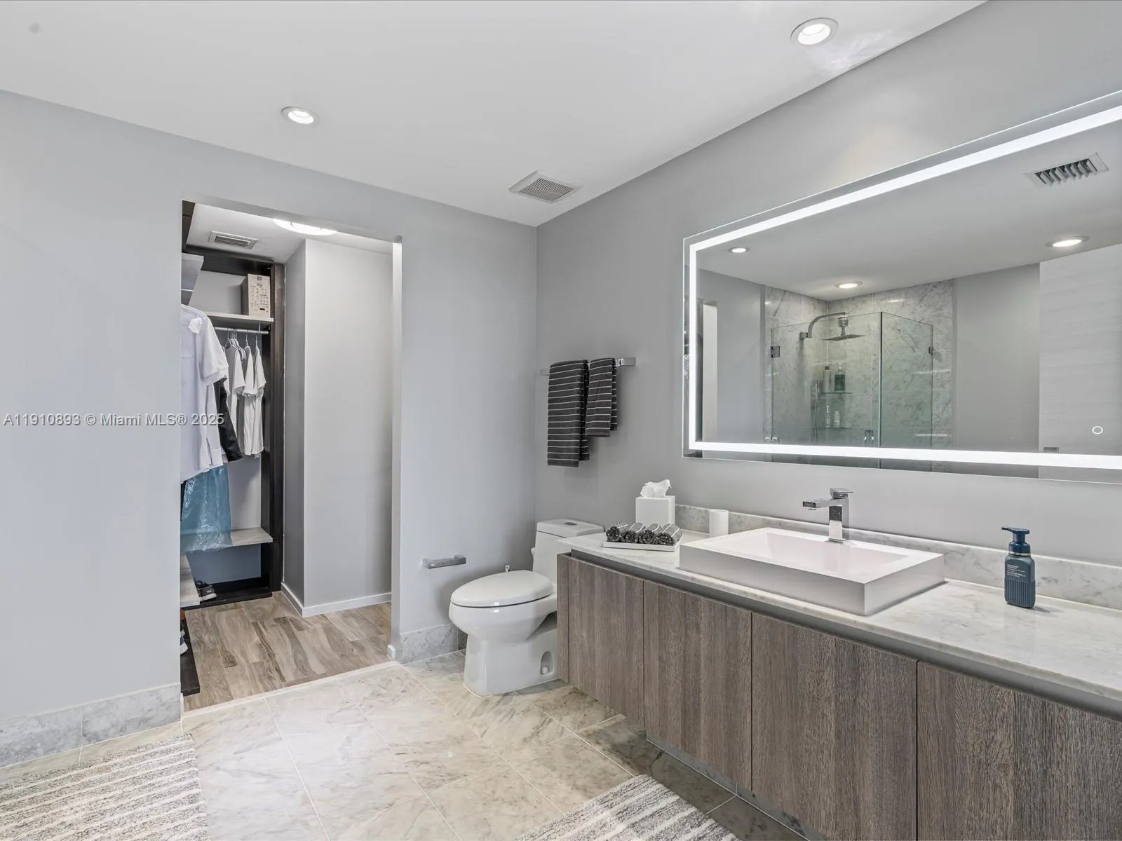 801 S Miami Ave 4402, Miami, Florida 33130, Miami, Florida 33130, 2 Bedrooms Bedrooms, ,2 BathroomsBathrooms,Residential Lease,For Rent,801 S Miami Ave 4402, Miami, Florida 33130,A11910893