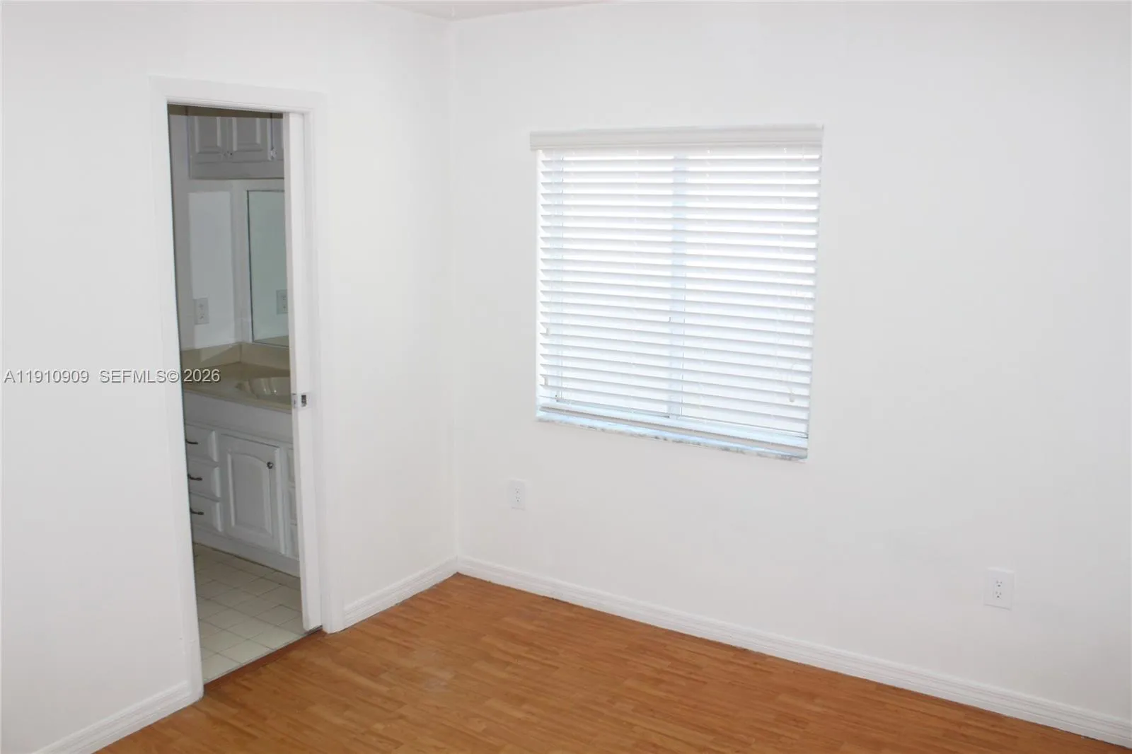 180 Riviera Cir 30-5, Weston, Florida 33326, Weston, Florida 33326, 3 Bedrooms Bedrooms, ,2 BathroomsBathrooms,Residential,For Sale,180 Riviera Cir 30-5, Weston, Florida 33326,A11910909