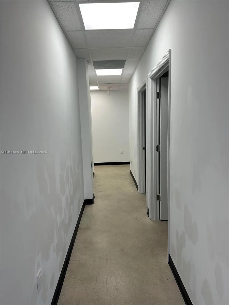 9 N Dixie Hwy, Hallandale Beach, Florida 33009, Hallandale Beach, Florida 33009, ,Commercial Lease,For Rent,9 N Dixie Hwy, Hallandale Beach, Florida 33009,A11911029