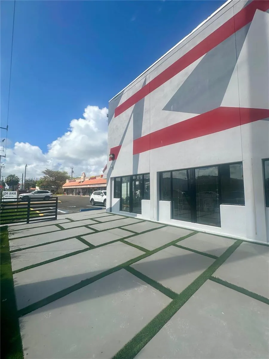 9 N Dixie Hwy, Hallandale Beach, Florida 33009, Hallandale Beach, Florida 33009, ,Commercial Lease,For Rent,9 N Dixie Hwy, Hallandale Beach, Florida 33009,A11911029