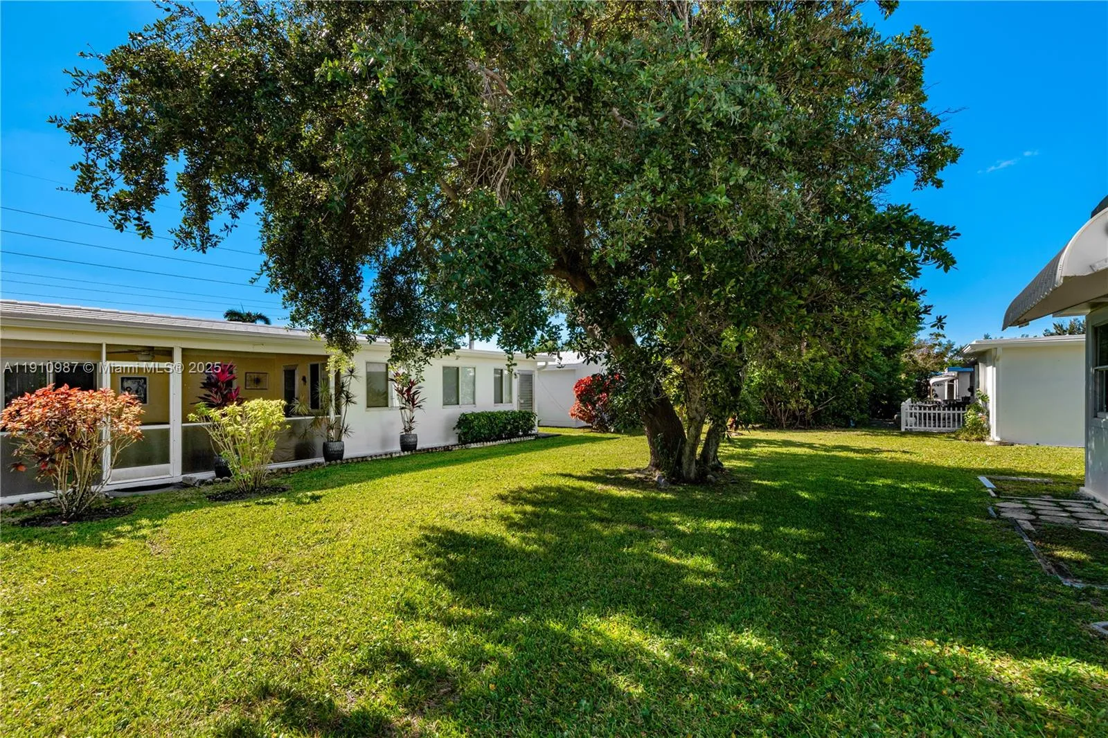 340 Leisure Blvd, Pompano Beach, Florida 33064, Pompano Beach, Florida 33064, 2 Bedrooms Bedrooms, ,1 BathroomBathrooms,Residential,For Sale,340 Leisure Blvd, Pompano Beach, Florida 33064,A11910987