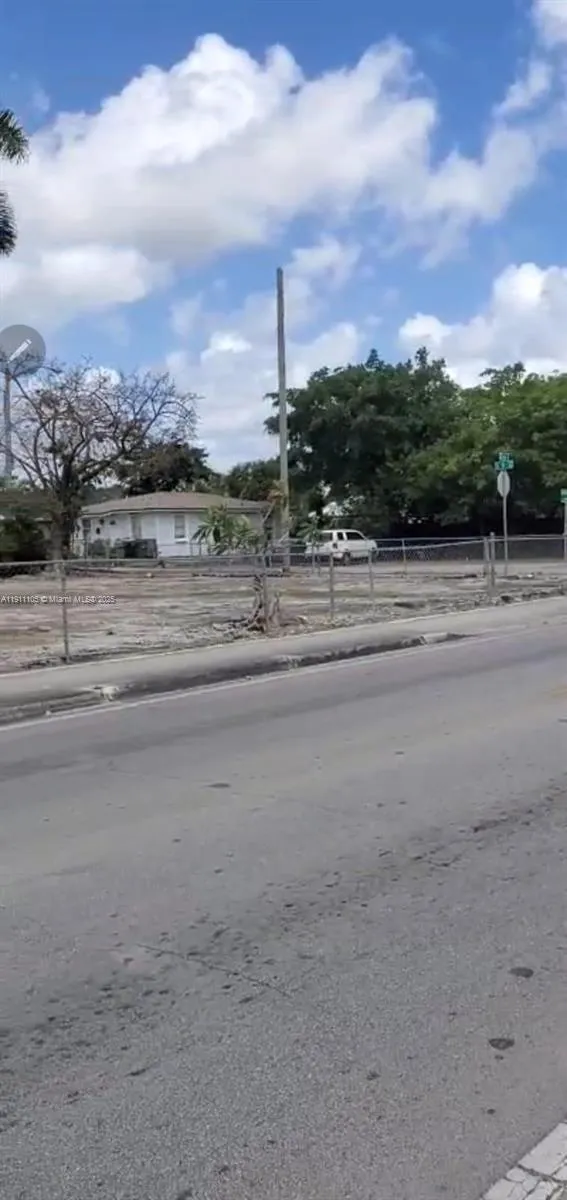 512 Sw 6th Ave, Homestead, Florida 33030, Homestead, Florida 33030, ,Commercial Sale,For Sale,512 Sw 6th Ave, Homestead, Florida 33030,A11911105