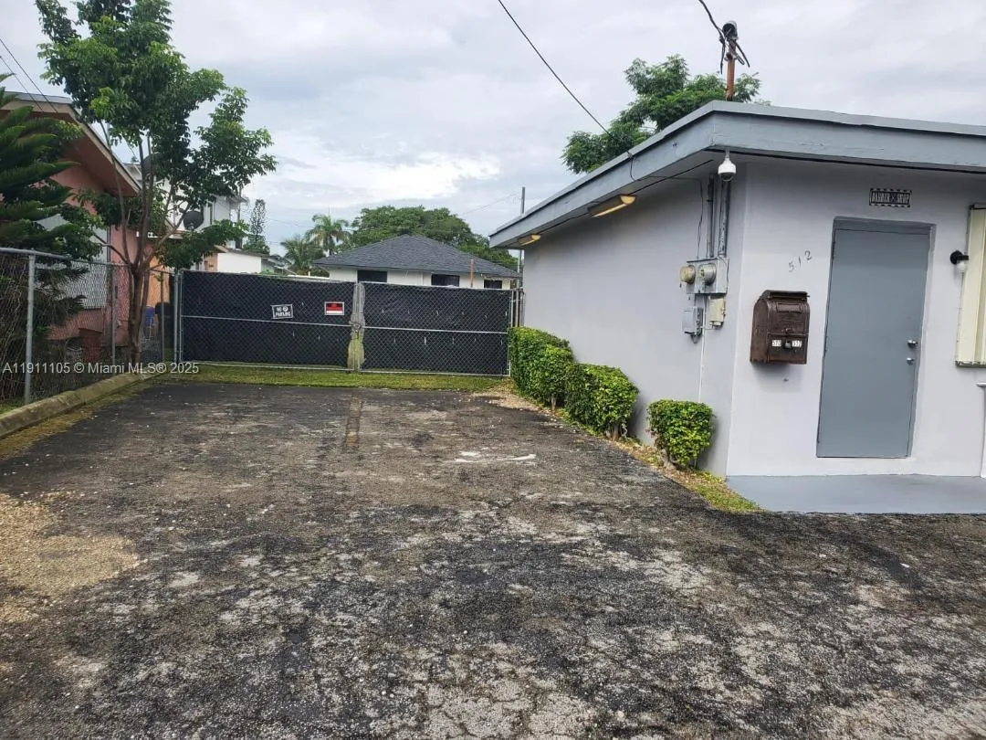 512 Sw 6th Ave, Homestead, Florida 33030, Homestead, Florida 33030, ,Commercial Sale,For Sale,512 Sw 6th Ave, Homestead, Florida 33030,A11911105
