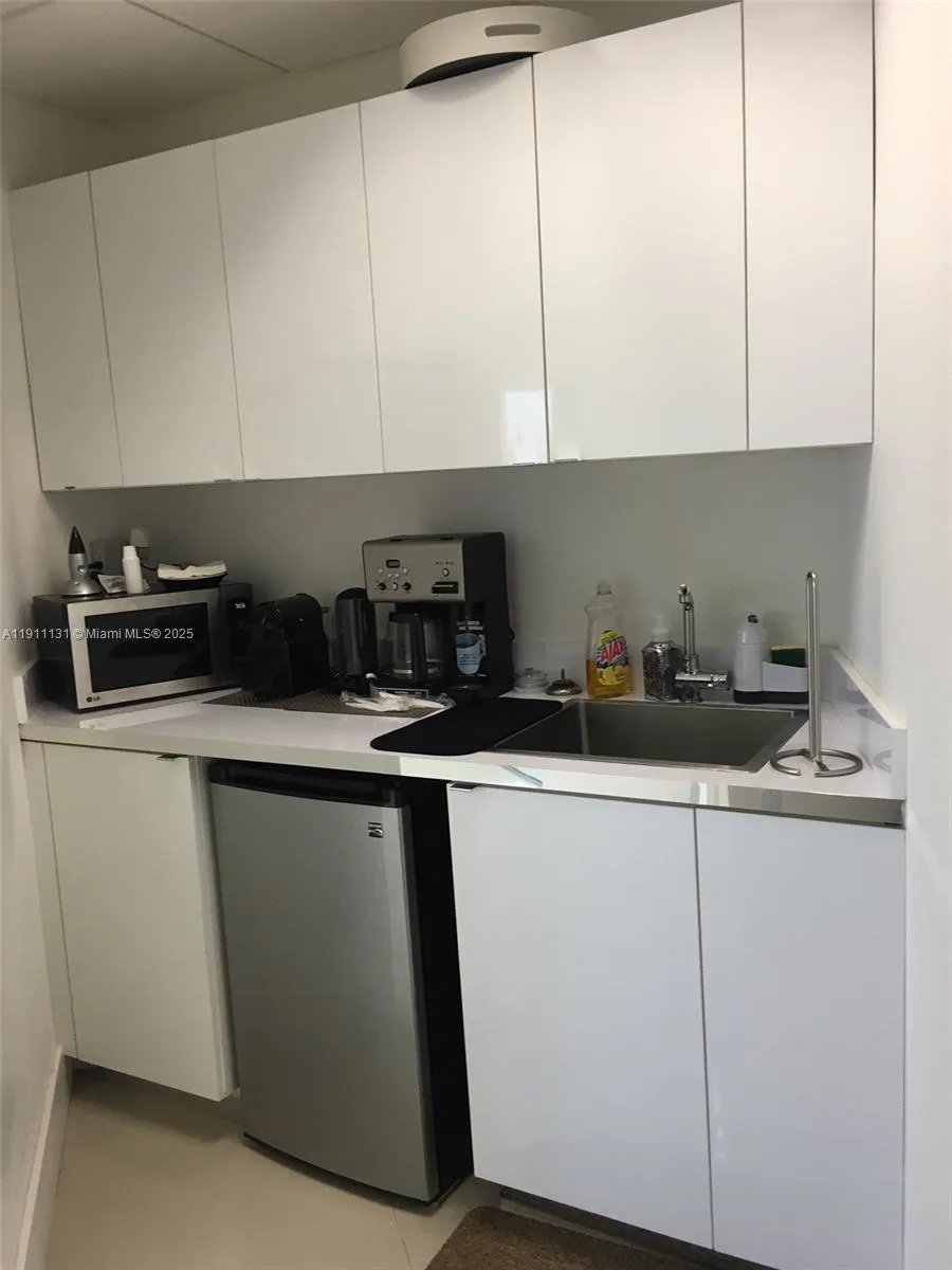 2100 Ponce De Leon Blvd 930, Coral Gables, Florida, Coral Gables, Florida 33134, ,Commercial Lease,For Rent,2100 Ponce De Leon Blvd 930, Coral Gables, Florida,A11911131