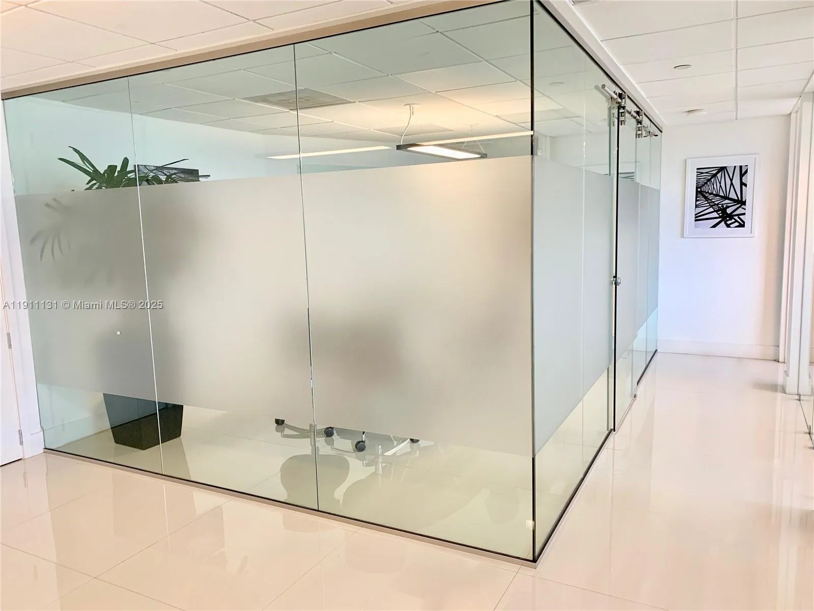 2100 Ponce De Leon Blvd 930, Coral Gables, Florida, Coral Gables, Florida 33134, ,Commercial Lease,For Rent,2100 Ponce De Leon Blvd 930, Coral Gables, Florida,A11911131