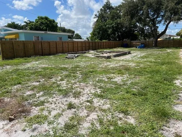 2411 Cleveland St, Hollywood, Florida 33020, Hollywood, Florida 33020, ,Land,For Sale,2411 Cleveland St, Hollywood, Florida 33020,A11911217