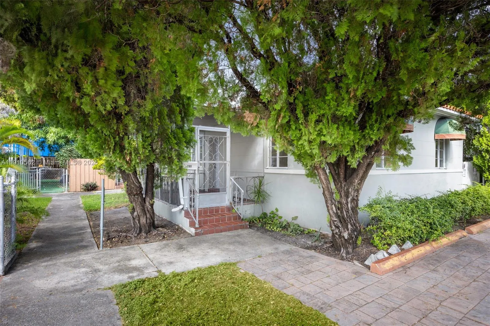 282 Nw 41st Ave, Miami, Florida 33126, Miami, Florida 33126, ,Residential Income,For Sale,282 Nw 41st Ave, Miami, Florida 33126,A11910562