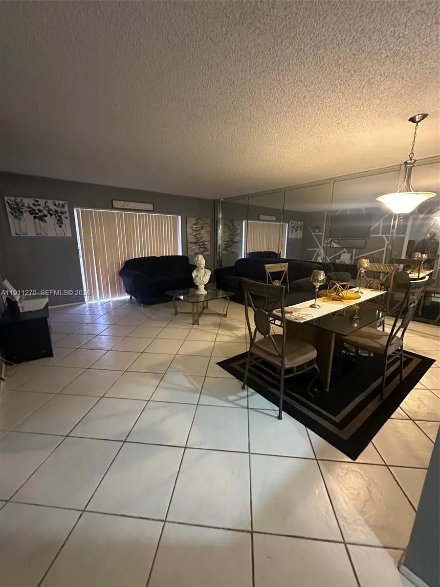 4158 Inverrary Dr 405, Lauderhill, Florida 33319, Lauderhill, Florida 33319, 1 Bedroom Bedrooms, ,1 BathroomBathrooms,Residential,For Sale,4158 Inverrary Dr 405, Lauderhill, Florida 33319,A11911275