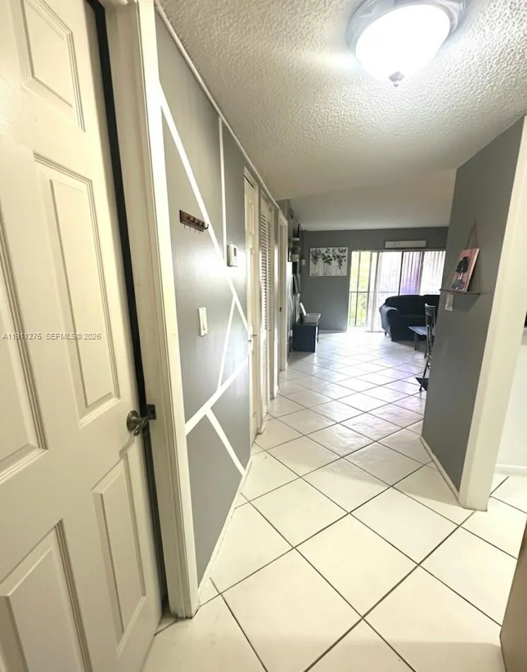 4158 Inverrary Dr 405, Lauderhill, Florida 33319, Lauderhill, Florida 33319, 1 Bedroom Bedrooms, ,1 BathroomBathrooms,Residential,For Sale,4158 Inverrary Dr 405, Lauderhill, Florida 33319,A11911275