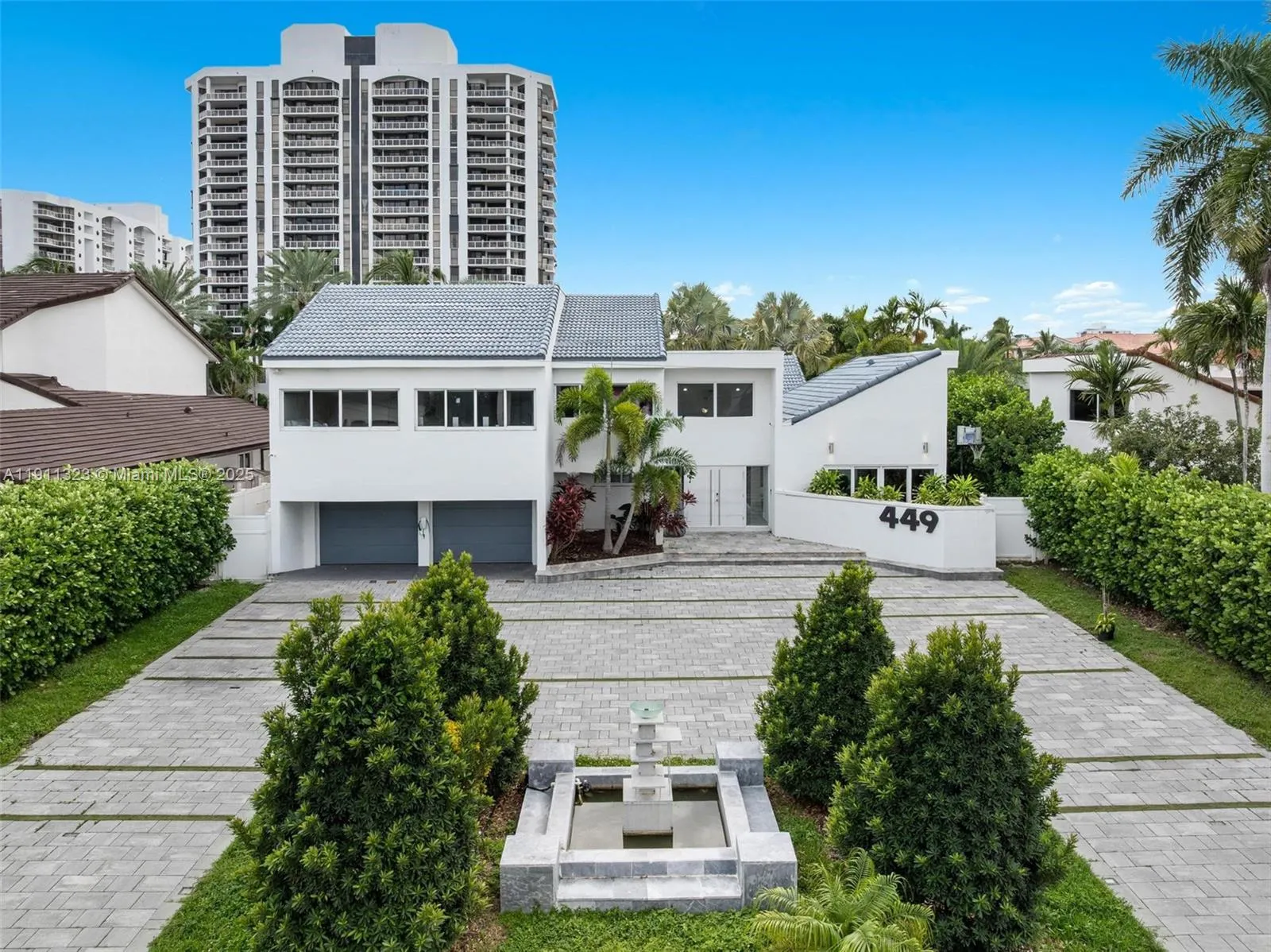 449 Holiday Dr, Hallandale Beach, Florida 33009, Hallandale Beach, Florida 33009, 5 Bedrooms Bedrooms, ,5 BathroomsBathrooms,Residential,For Sale,449 Holiday Dr, Hallandale Beach, Florida 33009,A11911323