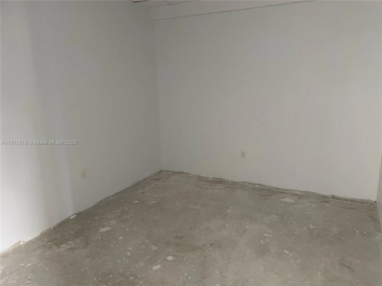 5845 Hollywood Blvd 2nd Fl, Hollywood, Florida 330, Hollywood, Florida 33021, ,Commercial Lease,For Rent,5845 Hollywood Blvd 2nd Fl, Hollywood, Florida 330,A11911516
