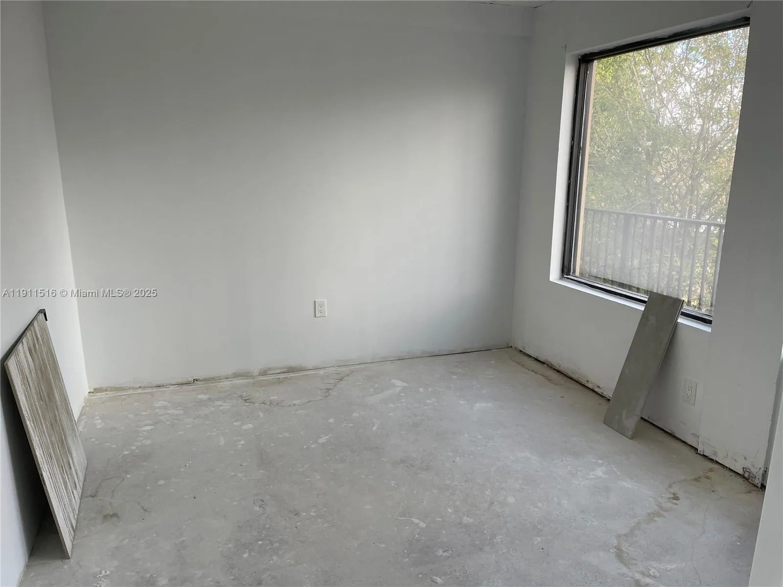 5845 Hollywood Blvd 2nd Fl, Hollywood, Florida 330, Hollywood, Florida 33021, ,Commercial Lease,For Rent,5845 Hollywood Blvd 2nd Fl, Hollywood, Florida 330,A11911516