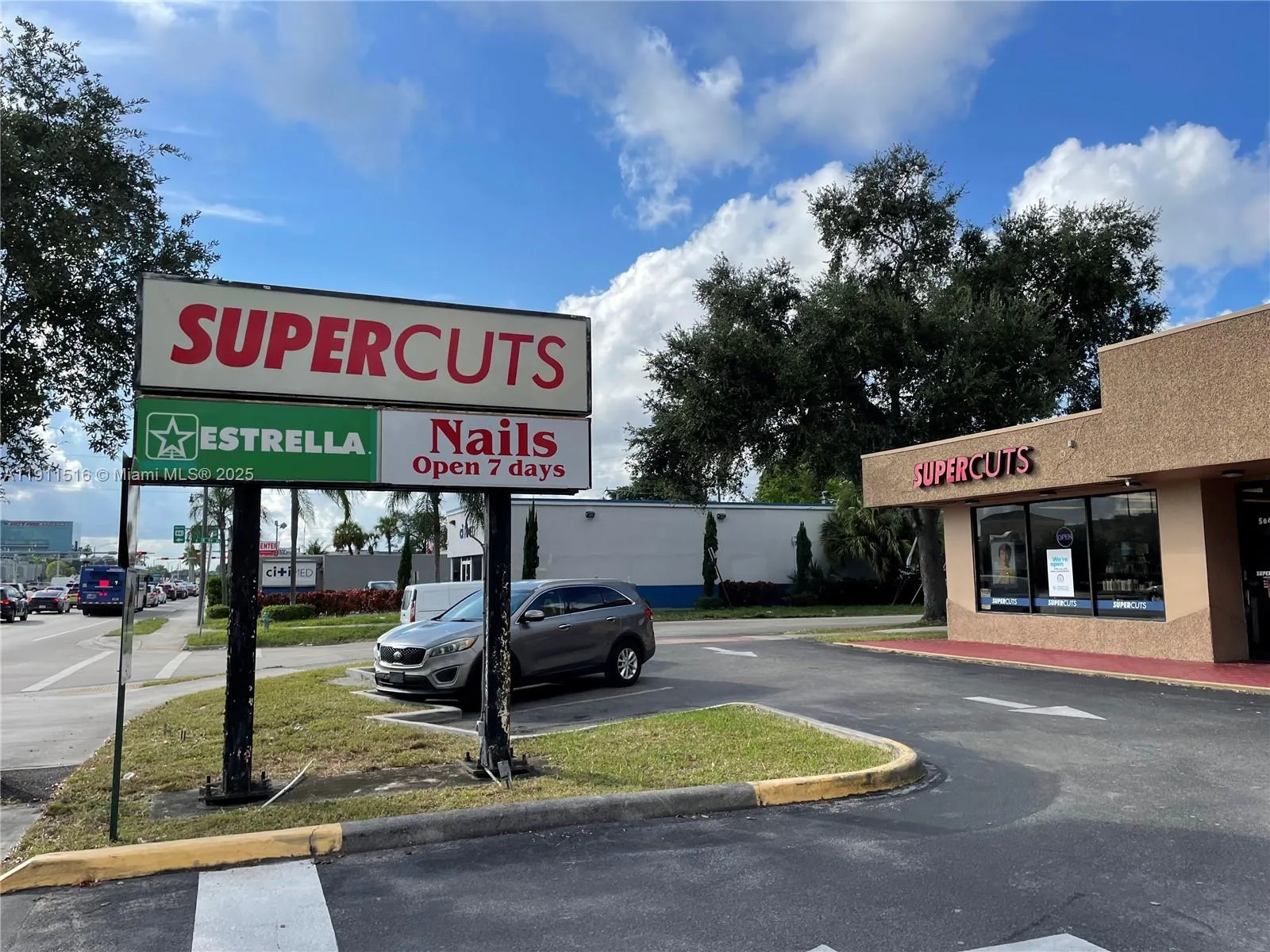 5845 Hollywood Blvd 2nd Fl, Hollywood, Florida 330, Hollywood, Florida 33021, ,Commercial Lease,For Rent,5845 Hollywood Blvd 2nd Fl, Hollywood, Florida 330,A11911516
