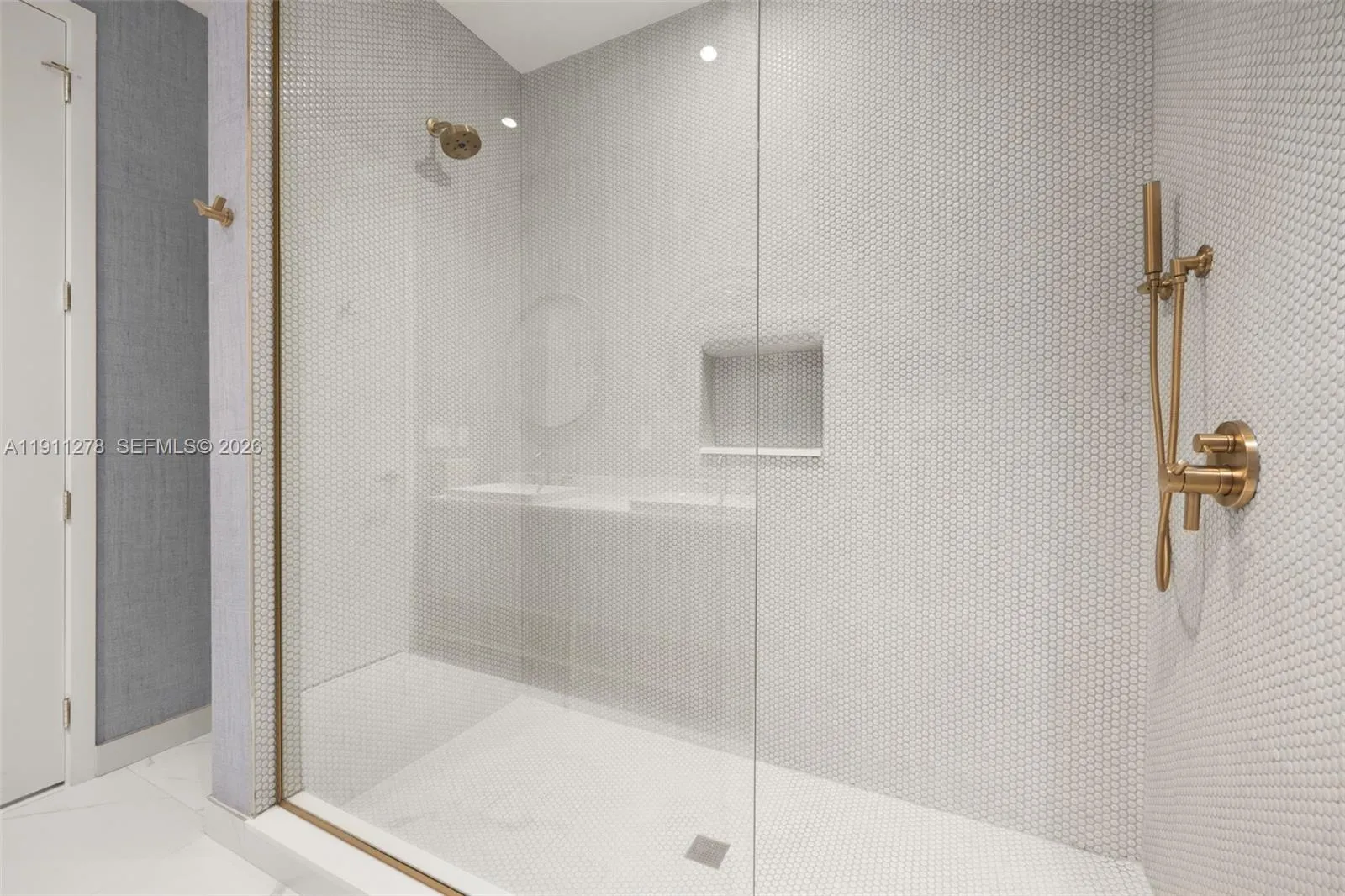 Custom Double Shower & Linen Storage