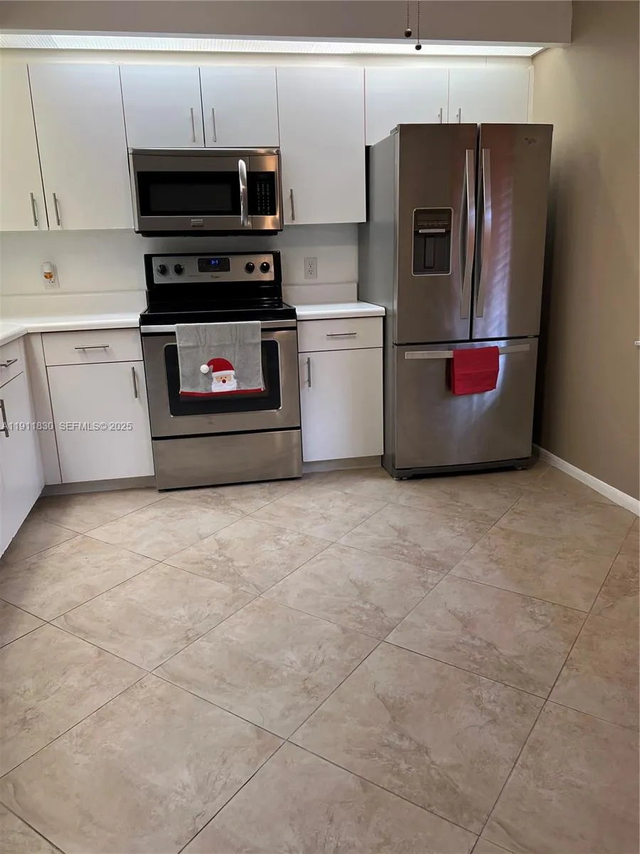 12550 Sw 15th St 307e, Pembroke Pines, Florida 330, Pembroke Pines, Florida 33027, 1 Bedroom Bedrooms, ,1 BathroomBathrooms,Residential,For Sale,12550 Sw 15th St 307e, Pembroke Pines, Florida 330,A11911830
