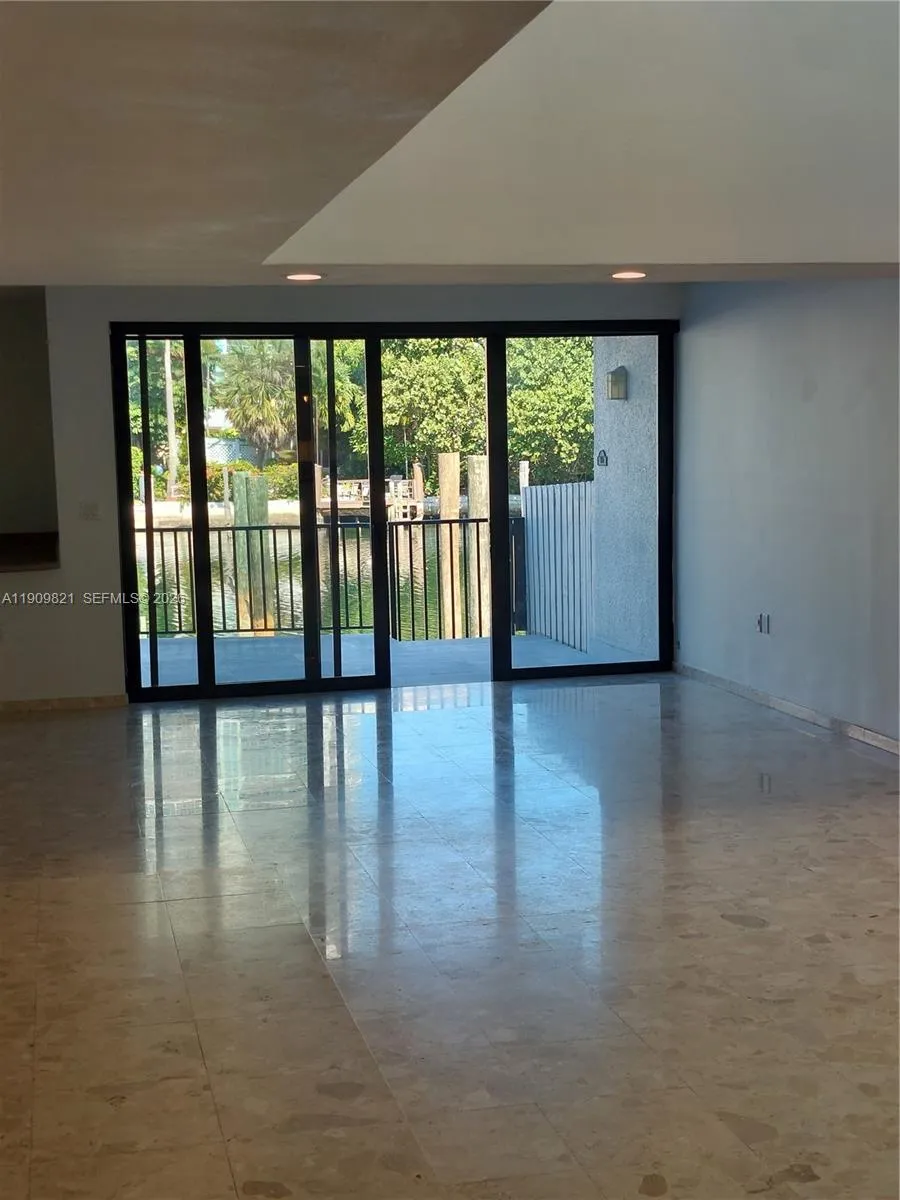 255 Poinciana Dr 605, Sunny Isles Beach, Florida 3, Sunny Isles Beach, Florida 33160, 3 Bedrooms Bedrooms, ,2 BathroomsBathrooms,Residential,For Sale,255 Poinciana Dr 605, Sunny Isles Beach, Florida 3,A11909821