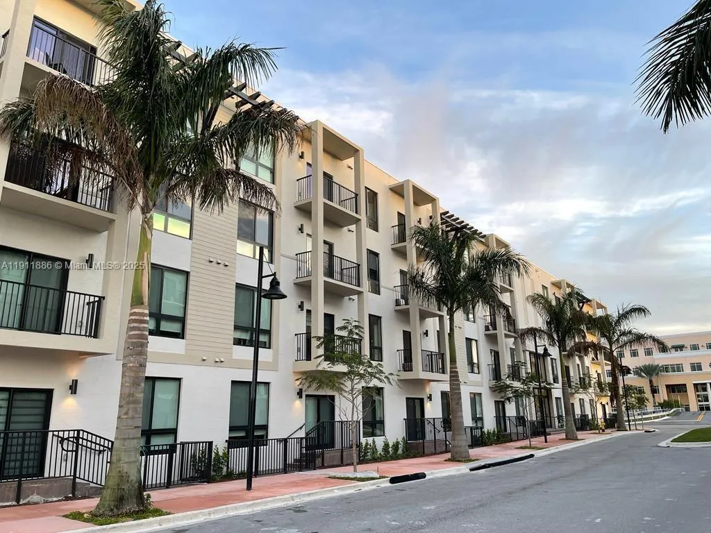 8265 Nw 41 St 102, Doral, Florida 33166, Doral, Florida 33166, 1 Bedroom Bedrooms, ,1 BathroomBathrooms,Residential,For Sale,8265 Nw 41 St 102, Doral, Florida 33166,A11911886 8265 Nw 41 St 102, Doral, Florida 33166, Doral, Florida 33166, 1 Bedroom Bedrooms, ,1 BathroomBathrooms,Residential,For Sale,8265 Nw 41 St 102, Doral, Florida 33166,A11911886