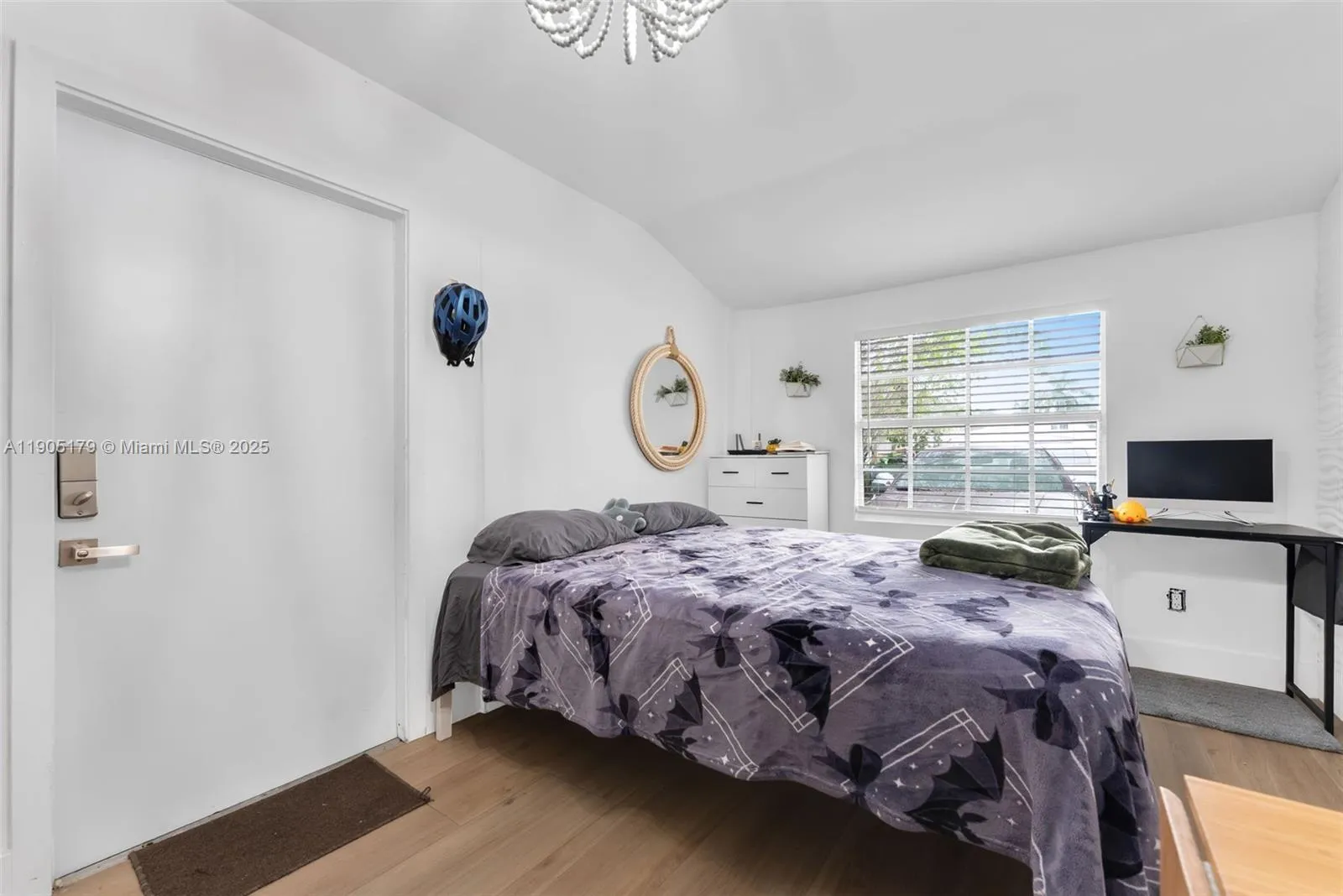 1105 Ne 10th St, Hallandale Beach, Florida 33009, Hallandale Beach, Florida 33009, ,Residential Income,For Sale,1105 Ne 10th St, Hallandale Beach, Florida 33009,A11905179