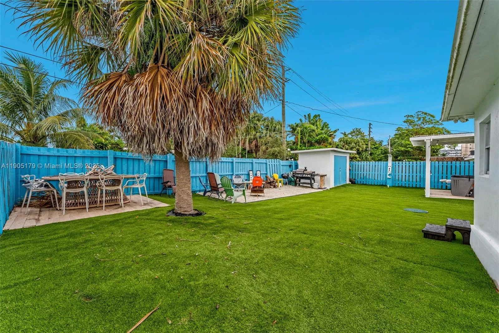 1105 Ne 10th St, Hallandale Beach, Florida 33009, Hallandale Beach, Florida 33009, ,Residential Income,For Sale,1105 Ne 10th St, Hallandale Beach, Florida 33009,A11905179