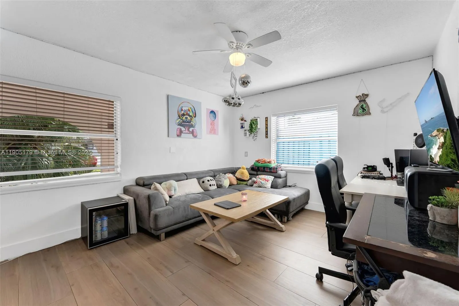 1105 Ne 10th St, Hallandale Beach, Florida 33009, Hallandale Beach, Florida 33009, ,Residential Income,For Sale,1105 Ne 10th St, Hallandale Beach, Florida 33009,A11905179