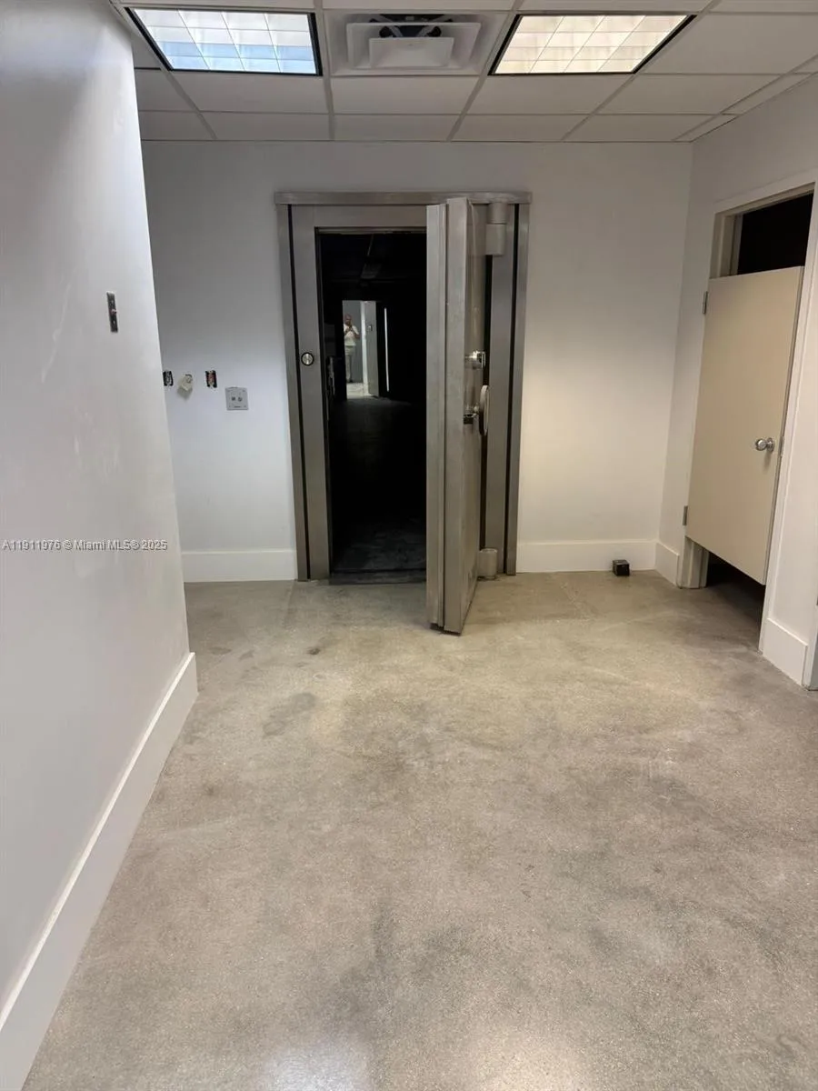 2434 Hollywood Blvd, Hollywood, Florida 33020, Hollywood, Florida 33020, ,Commercial Sale,For Sale,2434 Hollywood Blvd, Hollywood, Florida 33020,A11911976