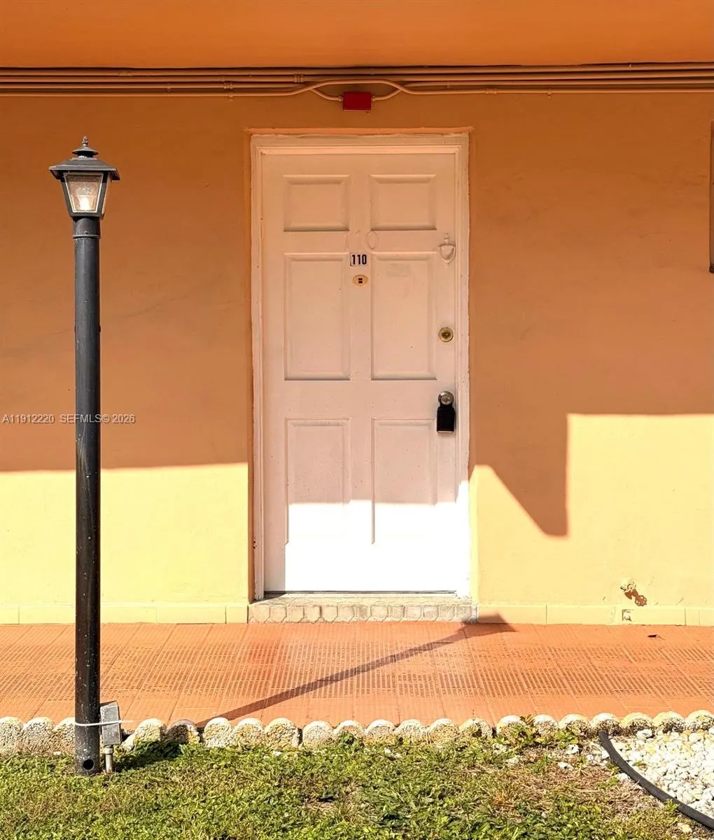 1301 Ne 191st St F110, Miami, Florida 33179, Miami, Florida 33179, 1 Bedroom Bedrooms, ,1 BathroomBathrooms,Residential,For Sale,1301 Ne 191st St F110, Miami, Florida 33179,A11912220