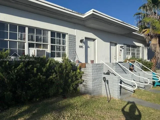 1925 Marseille Dr, Miami Beach, Florida 33141, Miami Beach, Florida 33141, ,Residential Income,For Sale,1925 Marseille Dr, Miami Beach, Florida 33141,A11907523