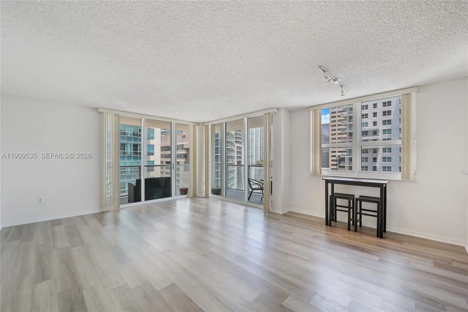 1155 Brickell Bay Dr 1602, Miami, Florida 33131, Miami, Florida 33131, 3 Bedrooms Bedrooms, ,2 BathroomsBathrooms,Residential Lease,For Rent,1155 Brickell Bay Dr 1602, Miami, Florida 33131,A11909535