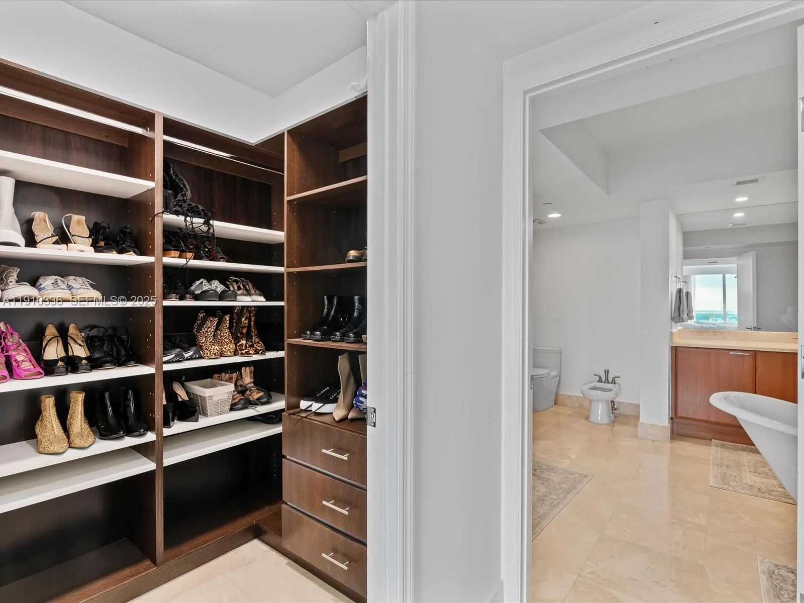 3301 Ne 183rd St 2706, Aventura, Florida 33160, Aventura, Florida 33160, 4 Bedrooms Bedrooms, ,4 BathroomsBathrooms,Residential,For Sale,3301 Ne 183rd St 2706, Aventura, Florida 33160,A11910336