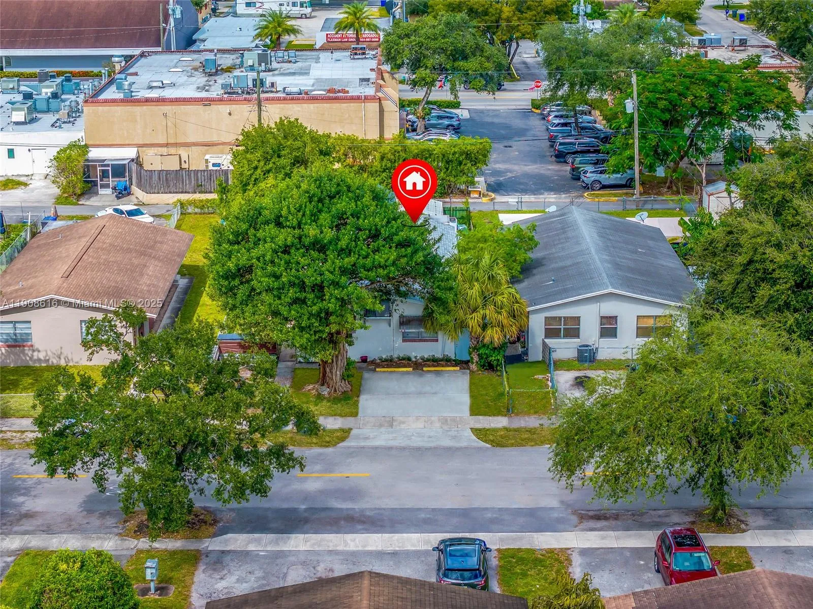 5709 Lincoln St, Hollywood, Florida 33021, Hollywood, Florida 33021, ,Residential Income,For Sale,5709 Lincoln St, Hollywood, Florida 33021,A11908616